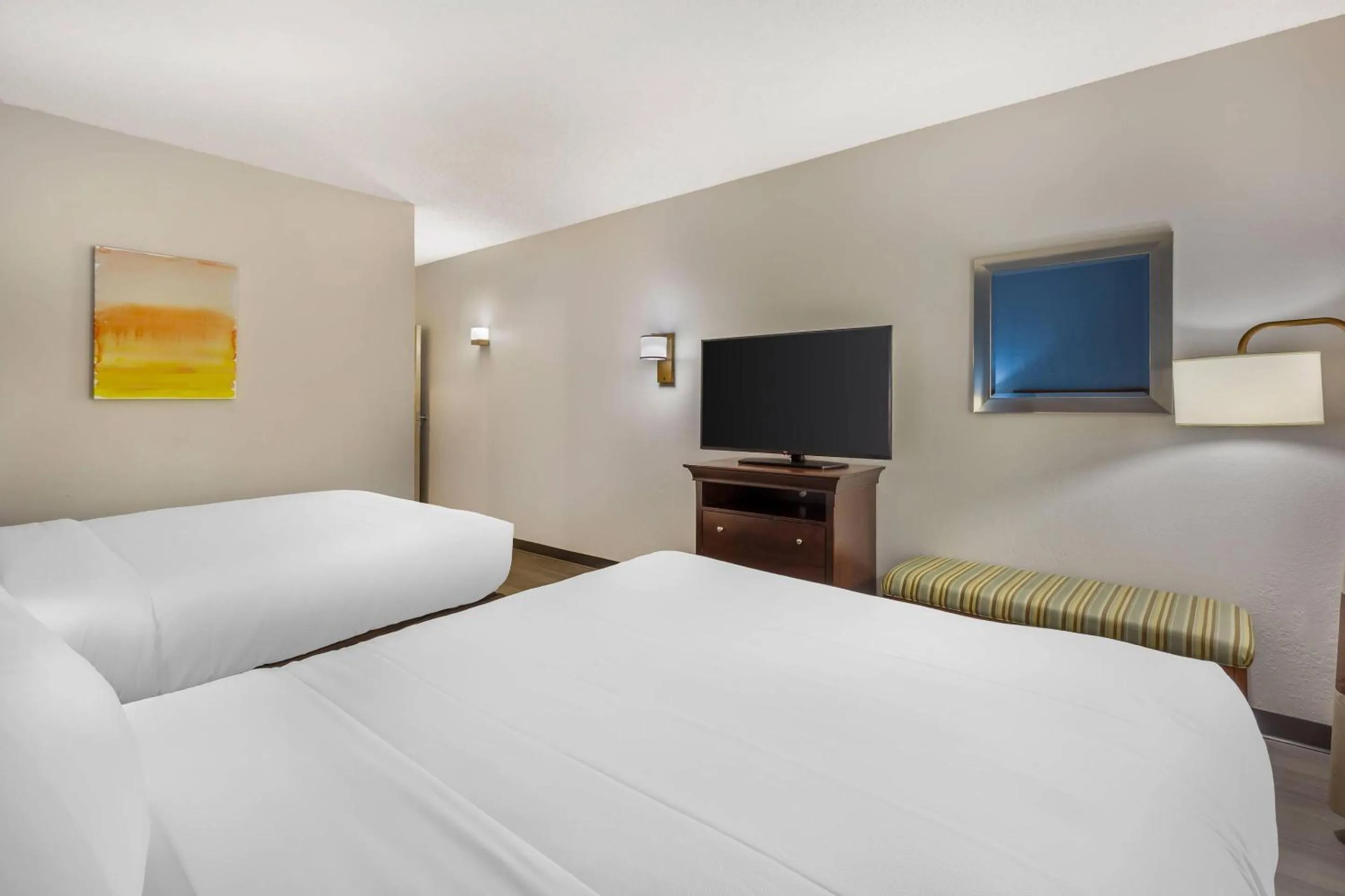 Bedroom, Bed in Comfort Inn Pinehurst - Southern Pines