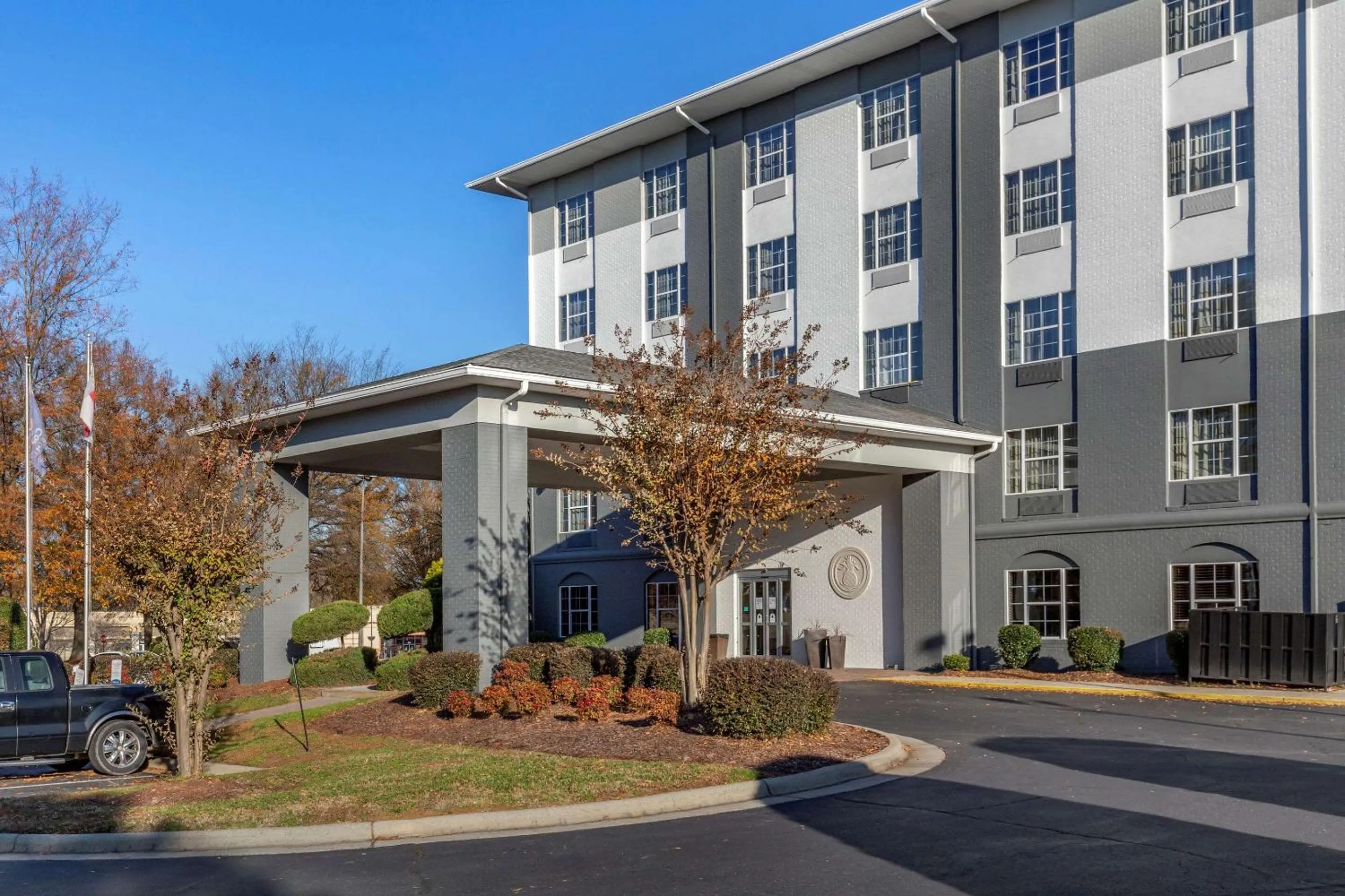 Property building in Comfort Suites Pineville - Ballantyne Area
