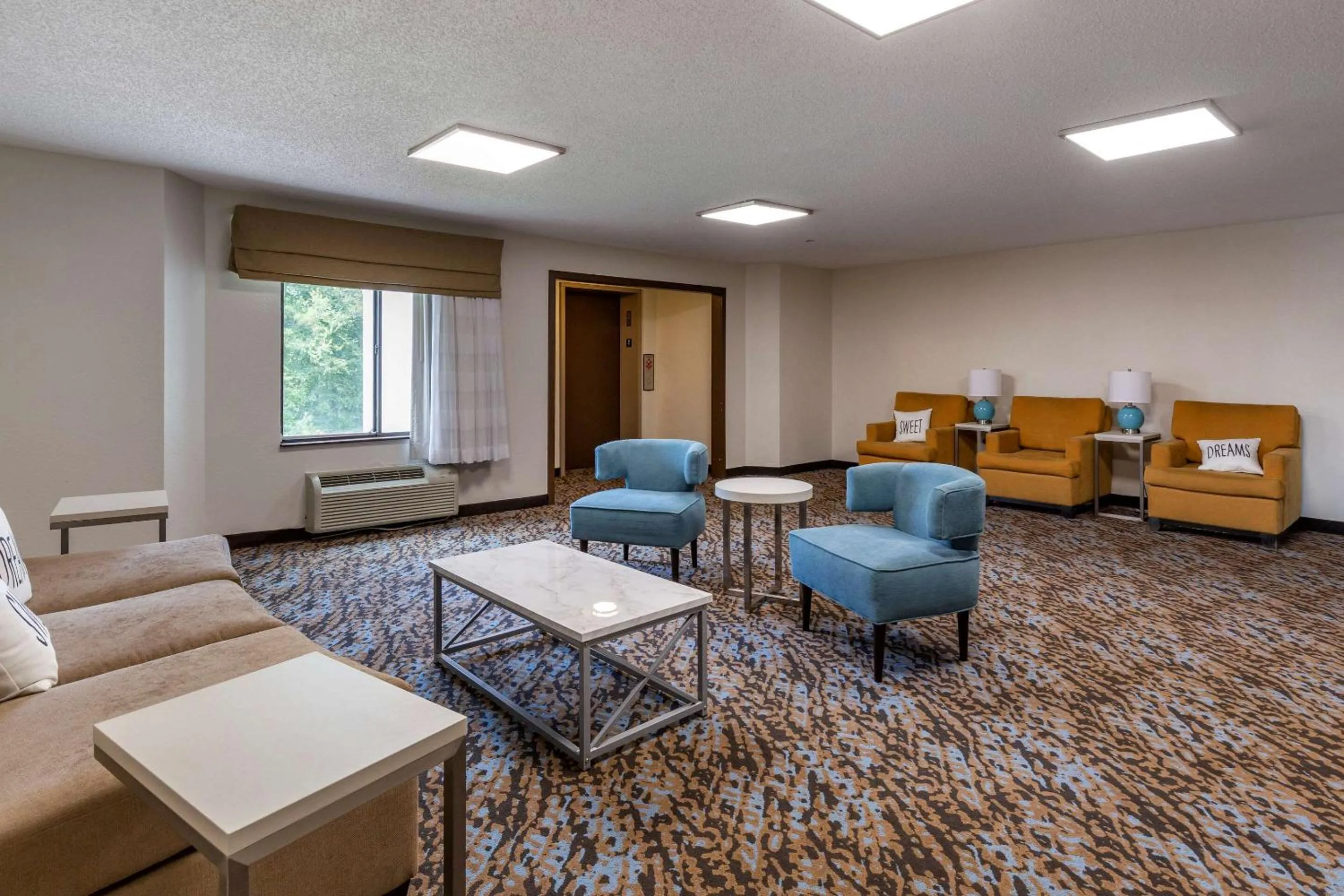 Lobby or reception in Sleep Inn Fayetteville I-95