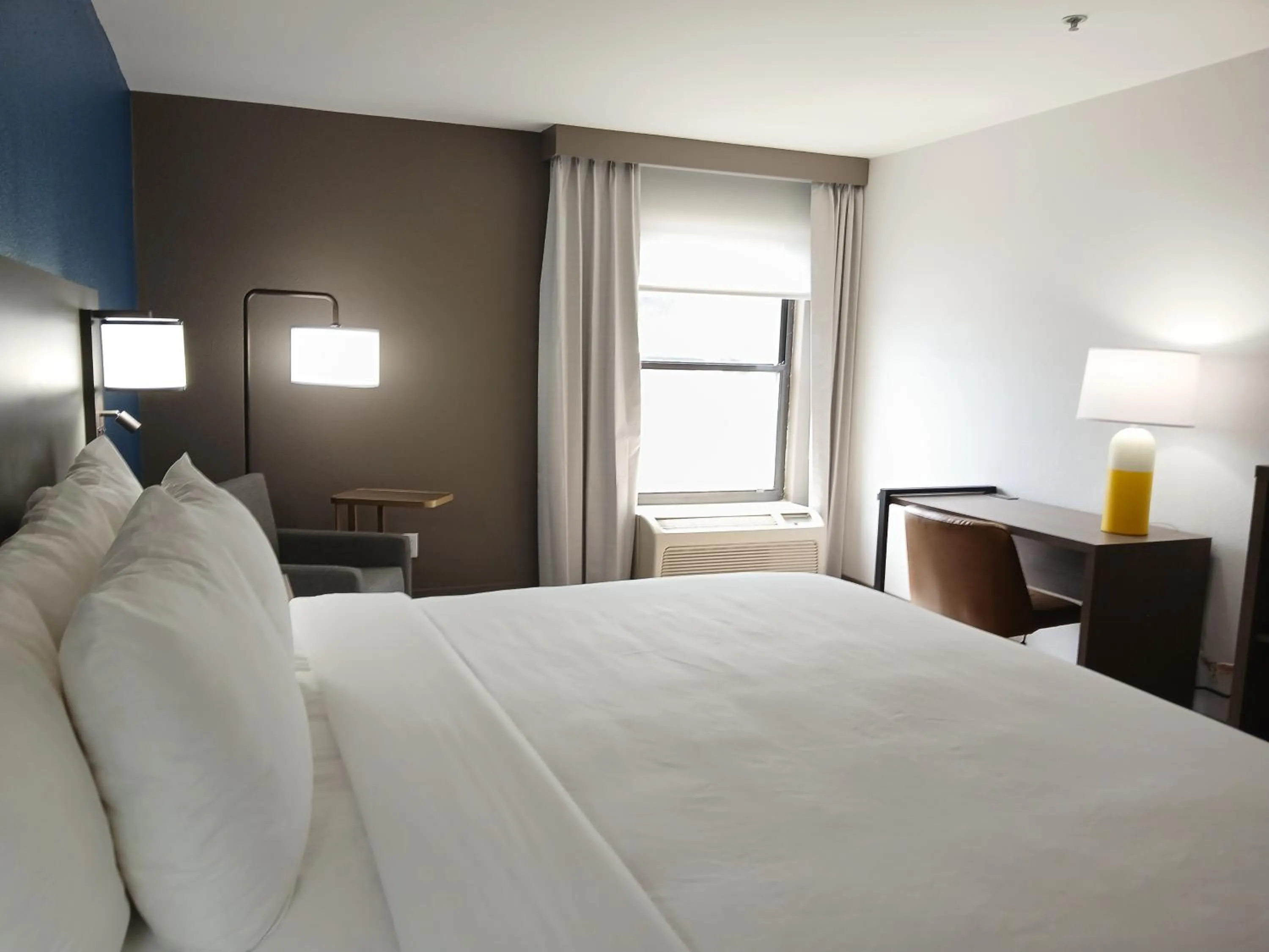 Bed in Comfort Inn near Downtown & Blue Ridge PKWY