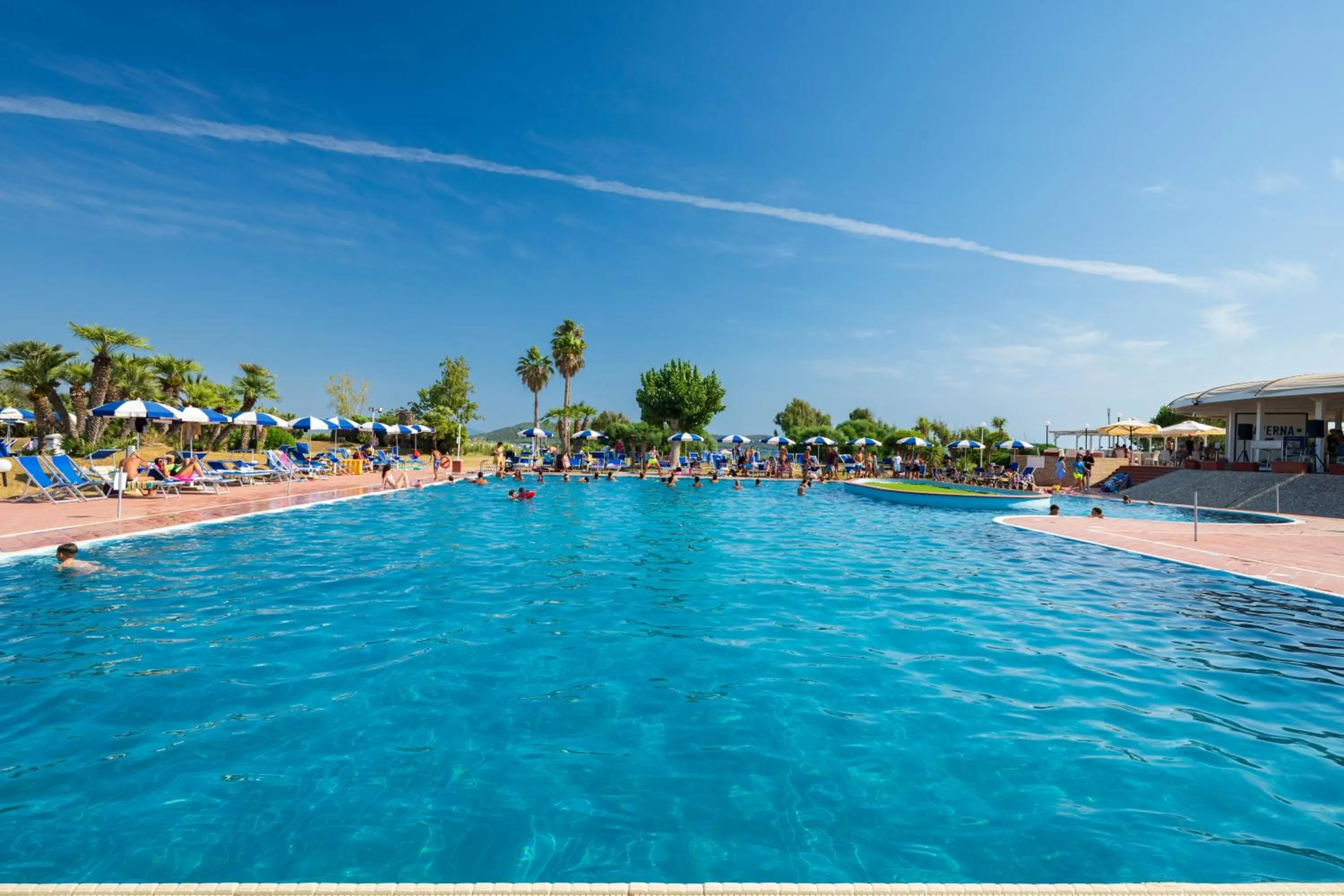 Day in Hotel Baia di Conte Club & Resort