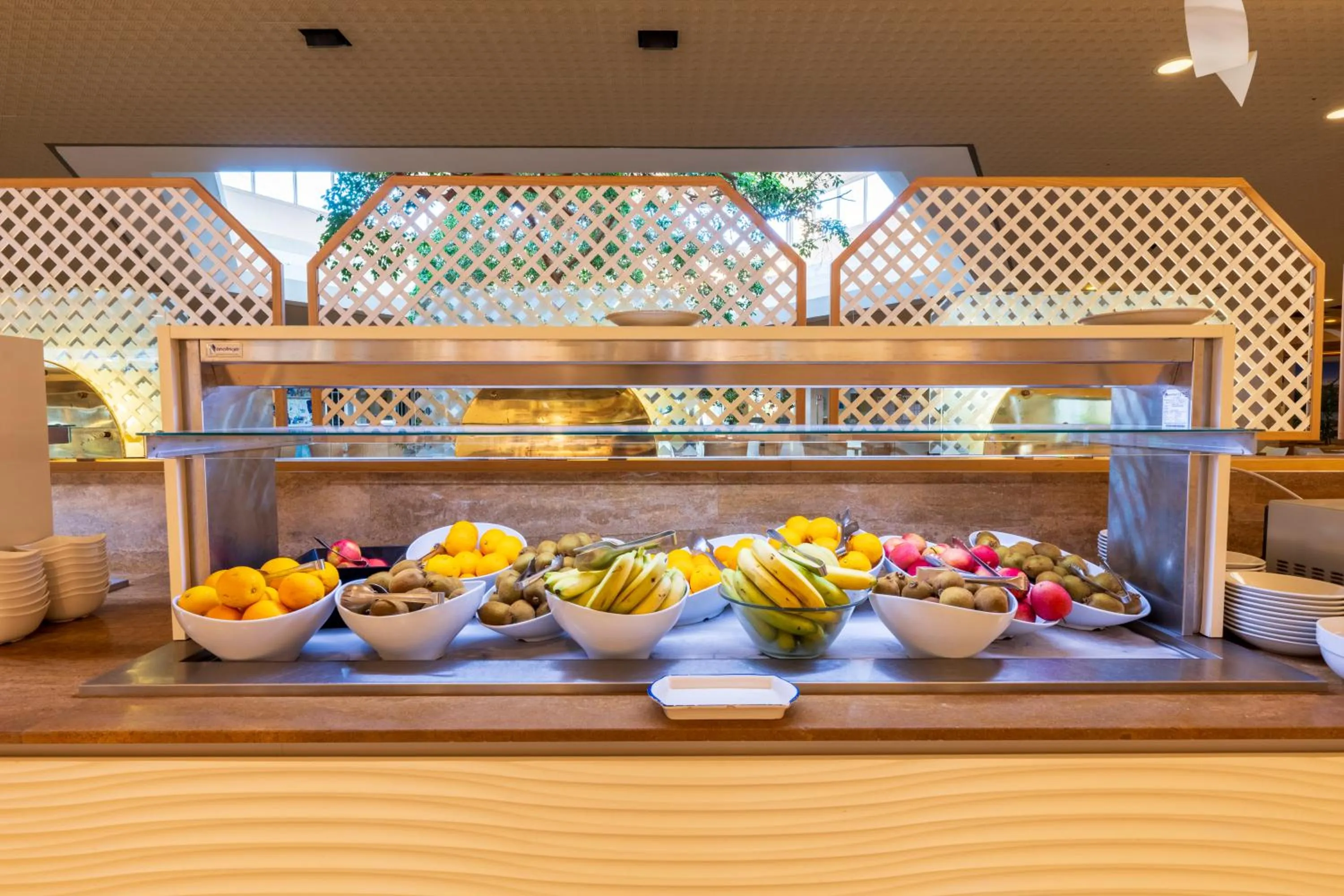 Food and drinks in Hotel Baia di Conte Club & Resort