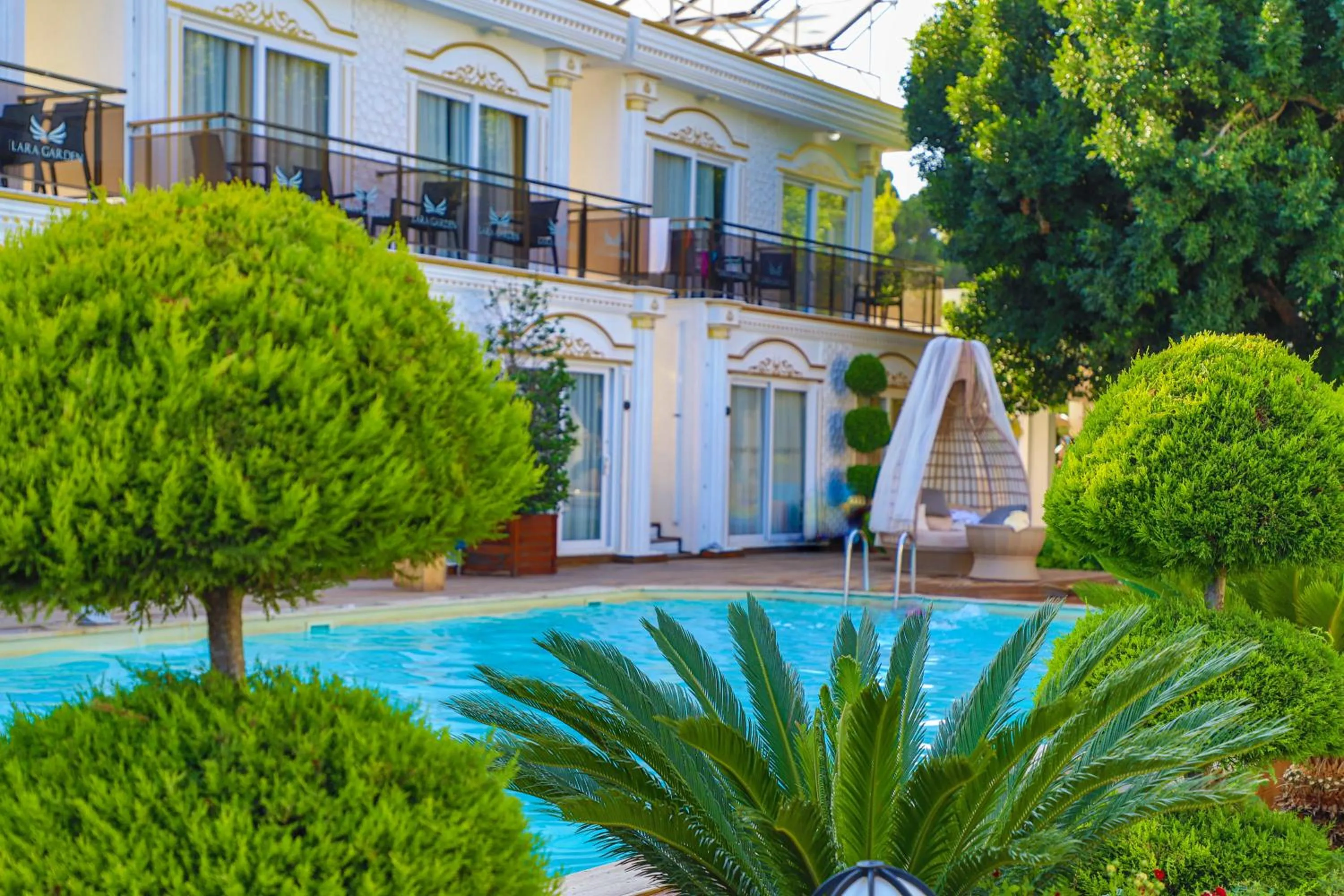 Massage in Lara Garden Hotel