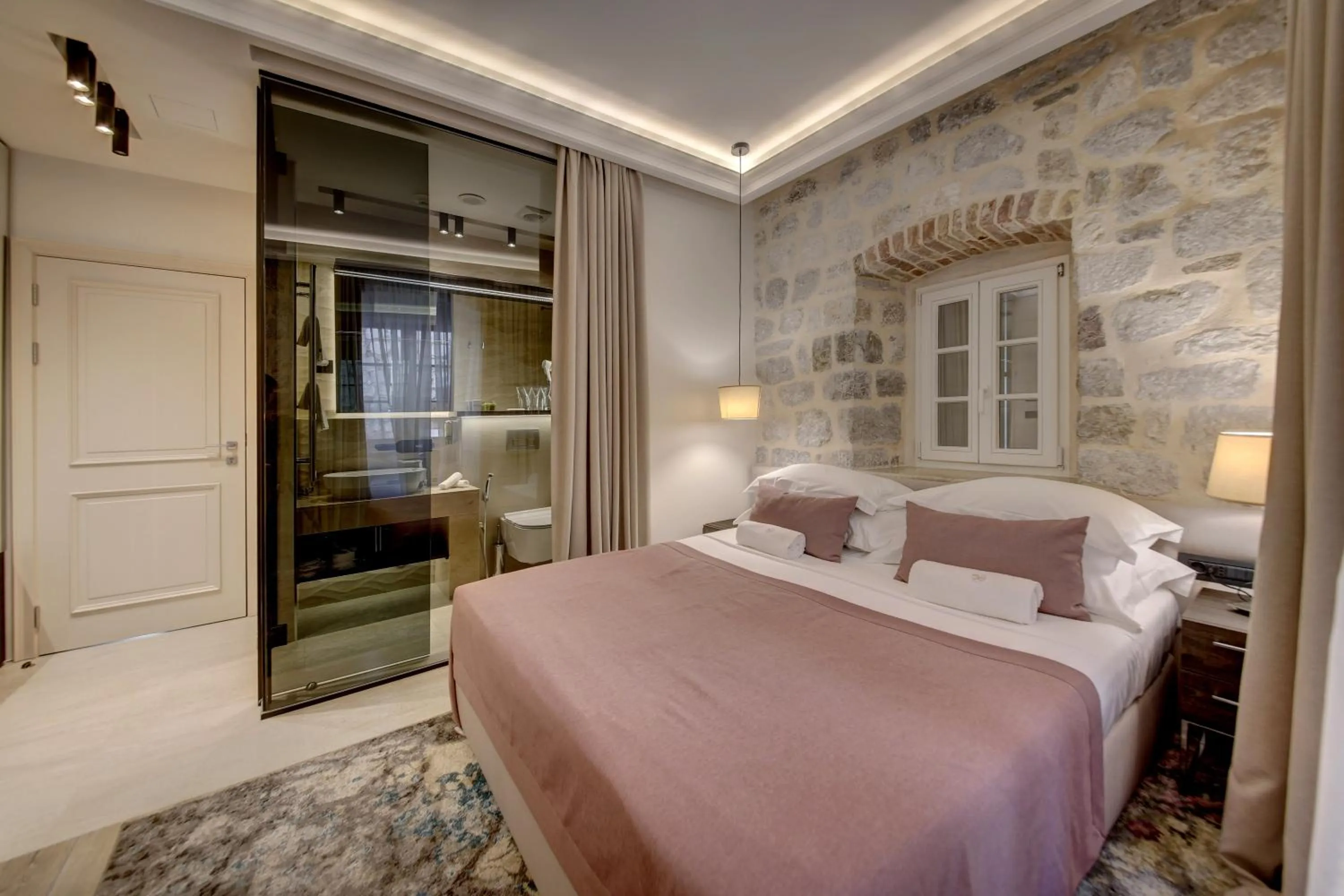 Photo of the whole room, Bed in Heritage Hotel Leon Coronato