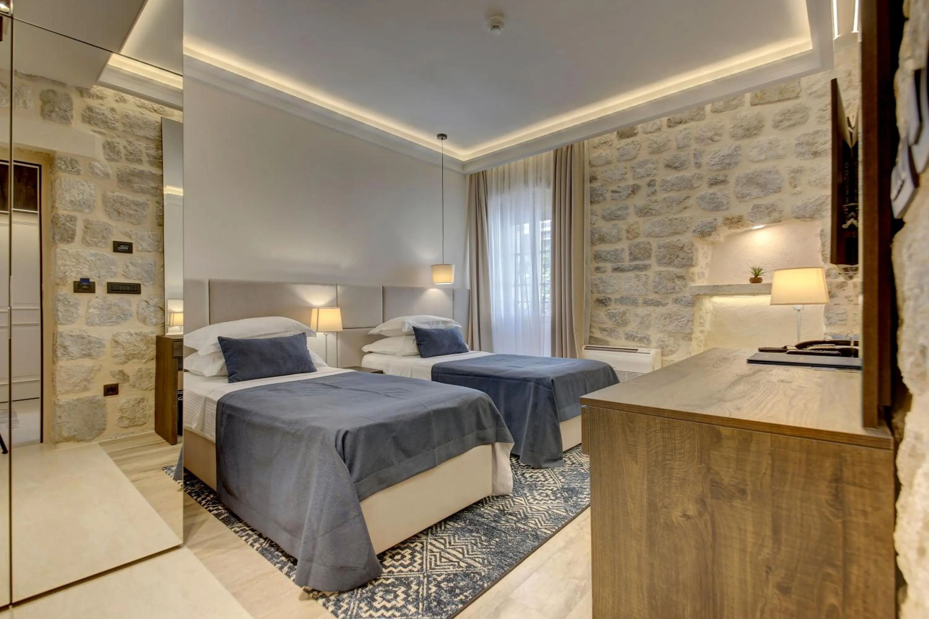 Bedroom, Bed in Heritage Hotel Leon Coronato