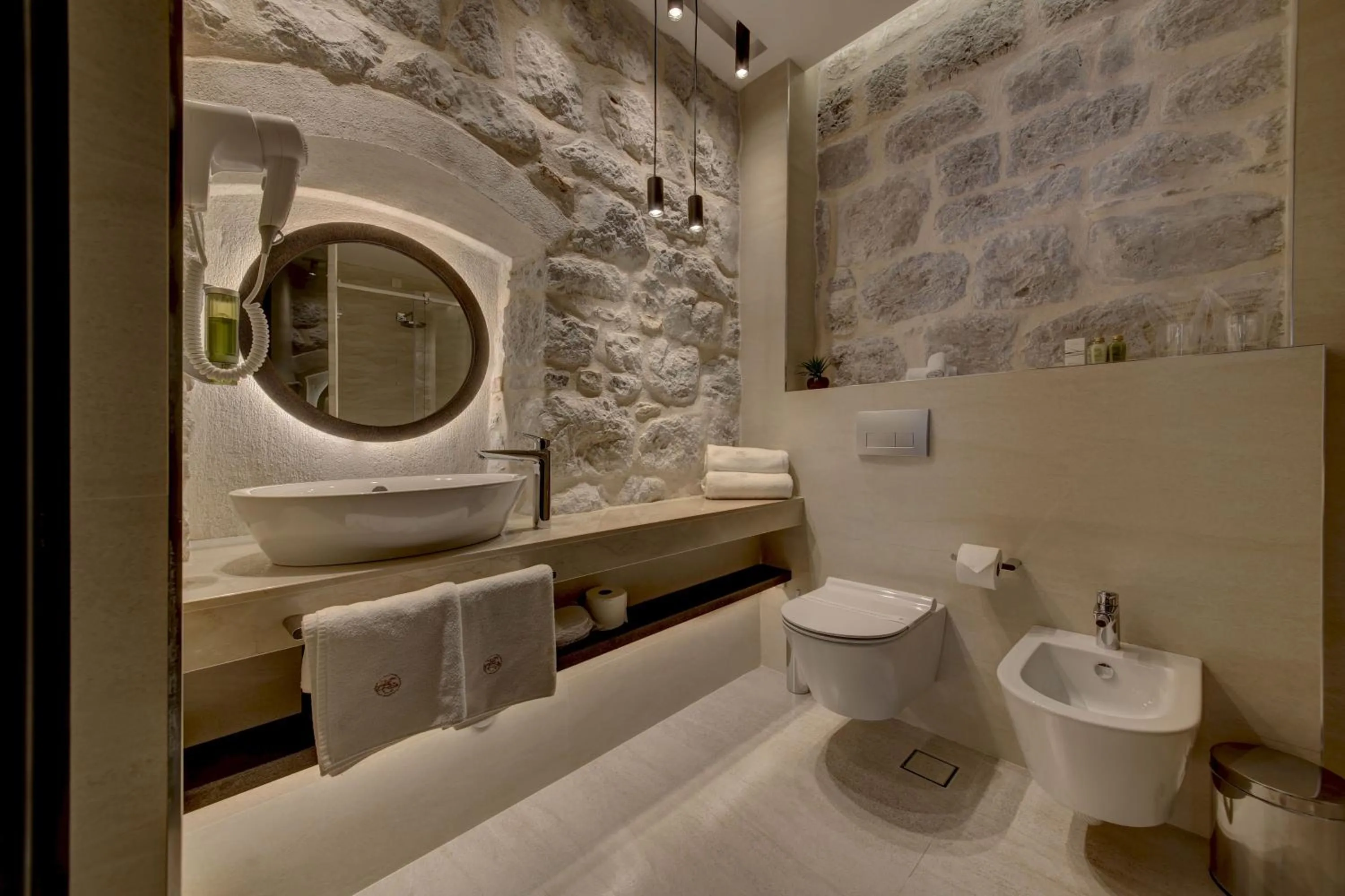 Bathroom in Heritage Hotel Leon Coronato