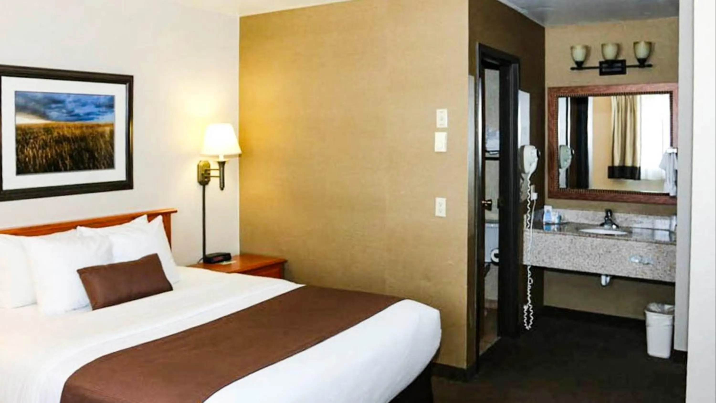 Bedroom, Bed in Motel 6 Minot, ND