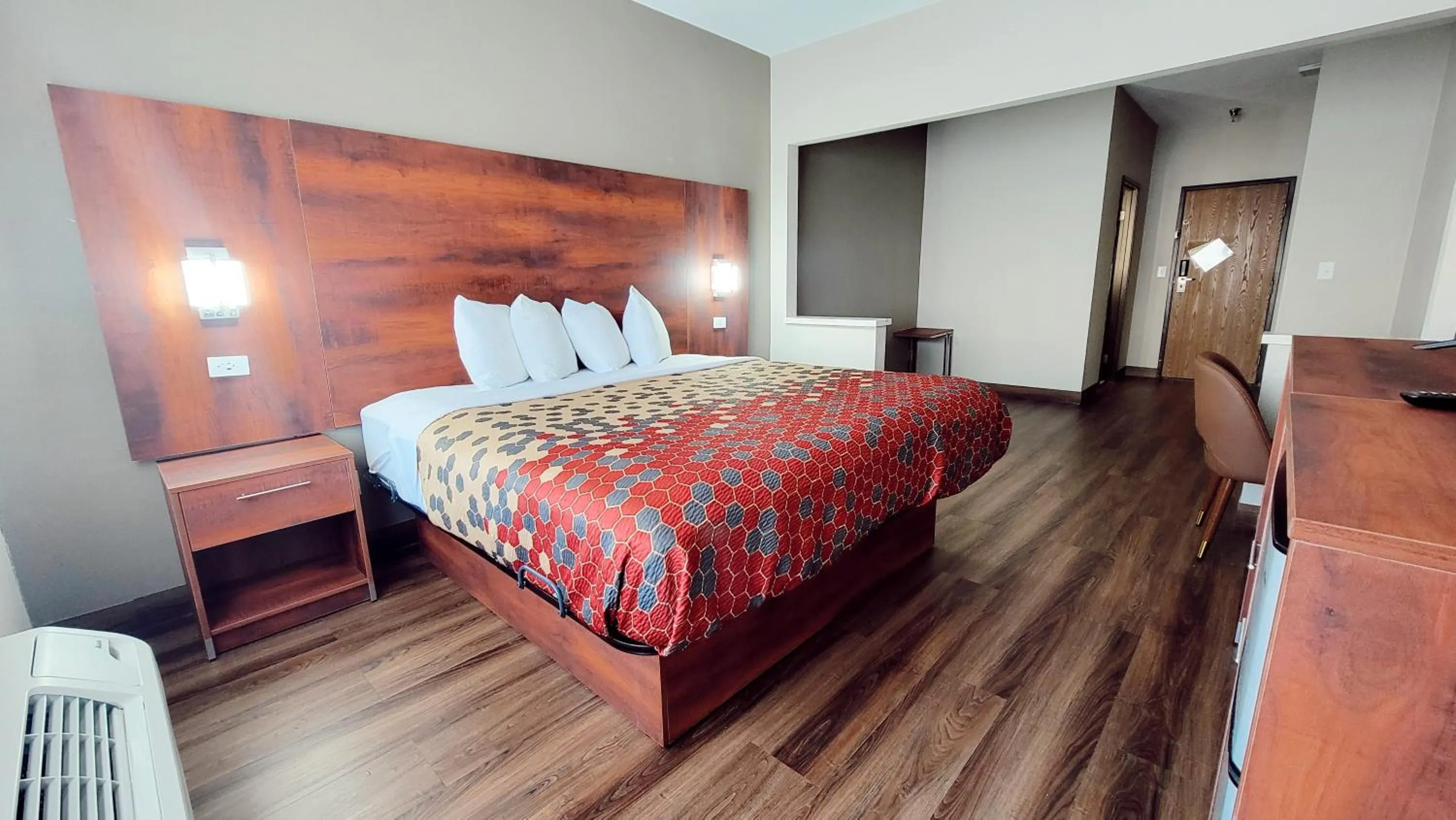 Bed in Econo Lodge Fargo - West Acres