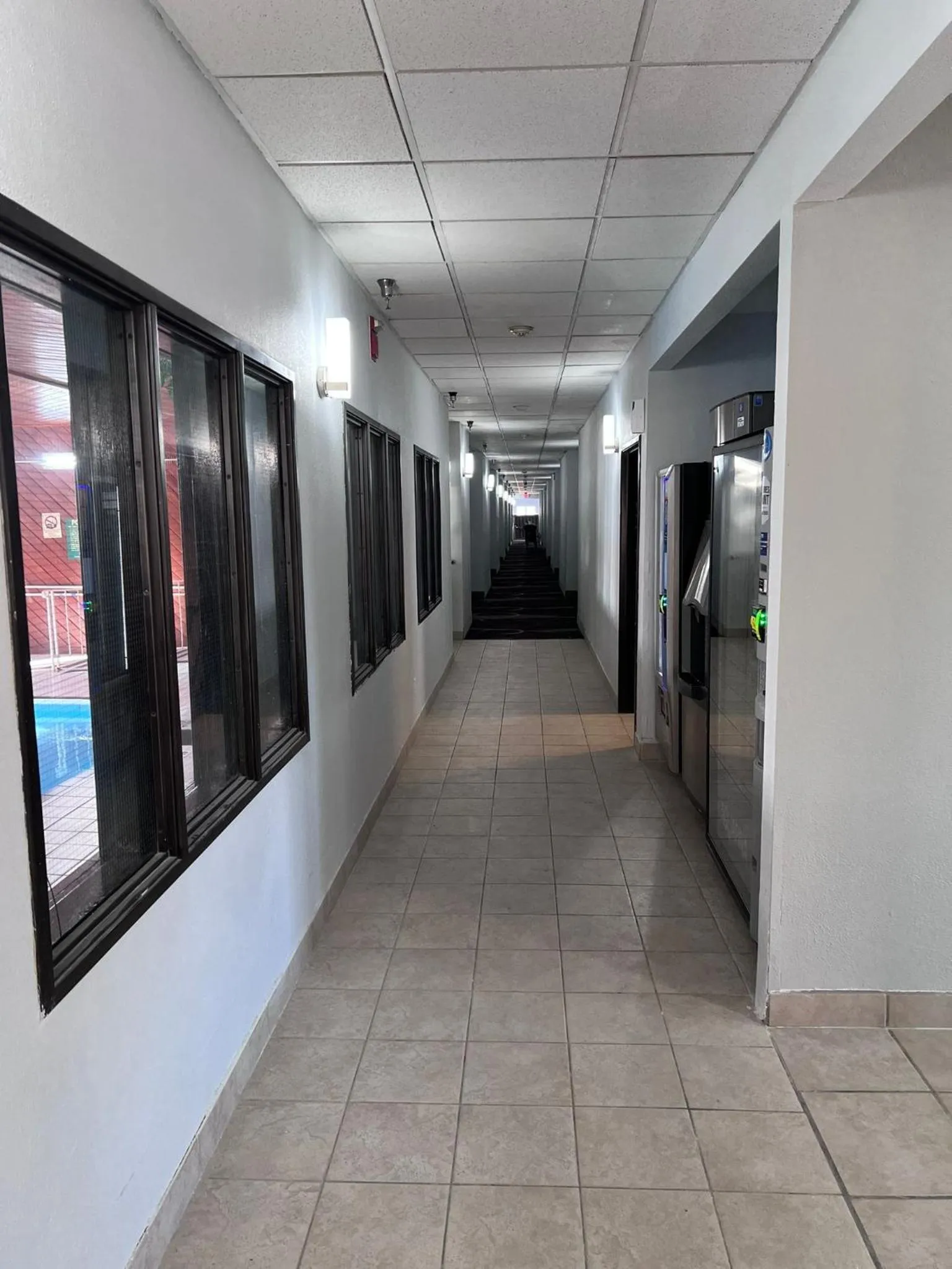 Property building in Econo Lodge Fargo - West Acres