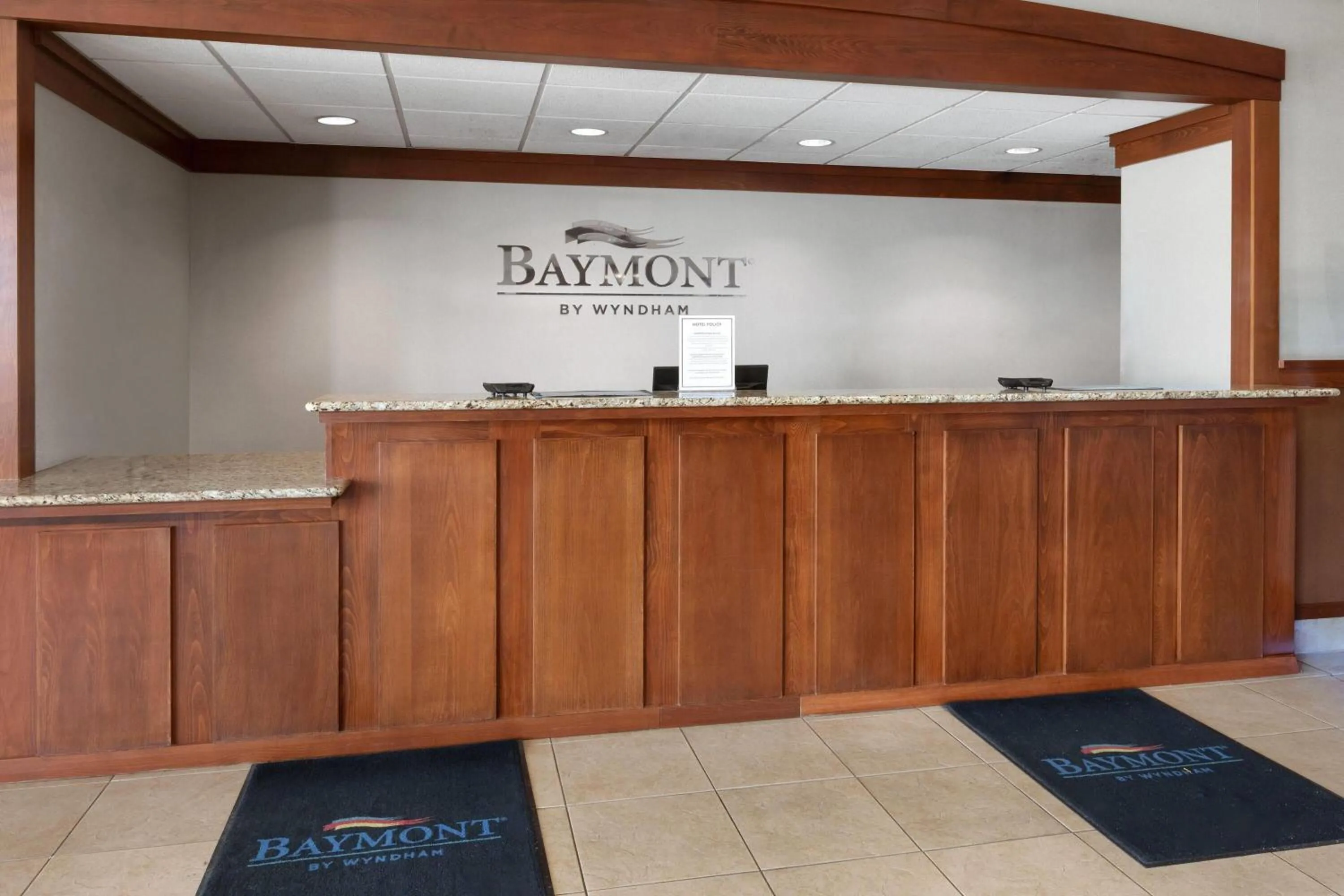 Lobby or reception in Baymont by Wyndham Jamestown Conference Center & Water Park