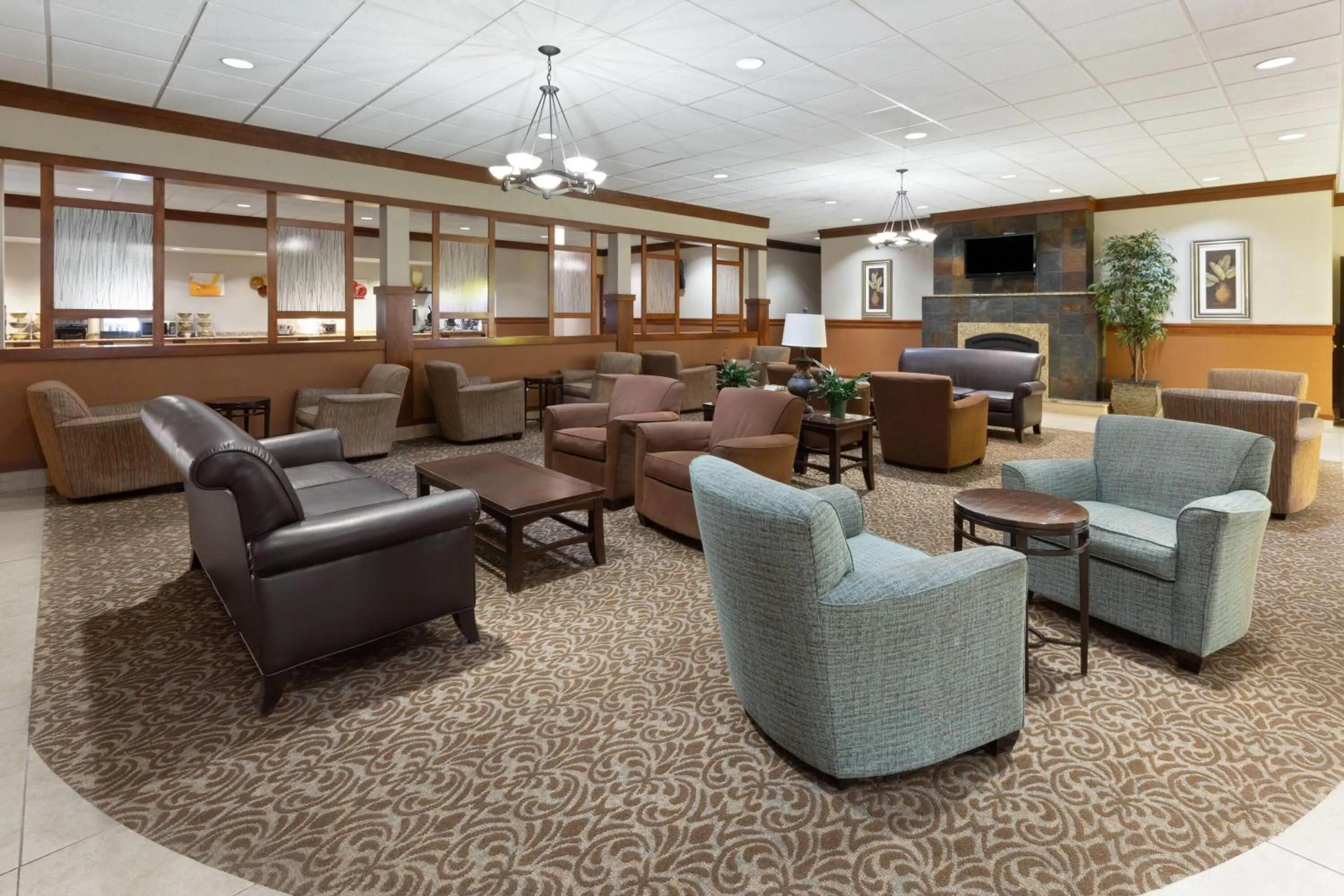 Lobby or reception in Baymont by Wyndham Jamestown Conference Center & Water Park