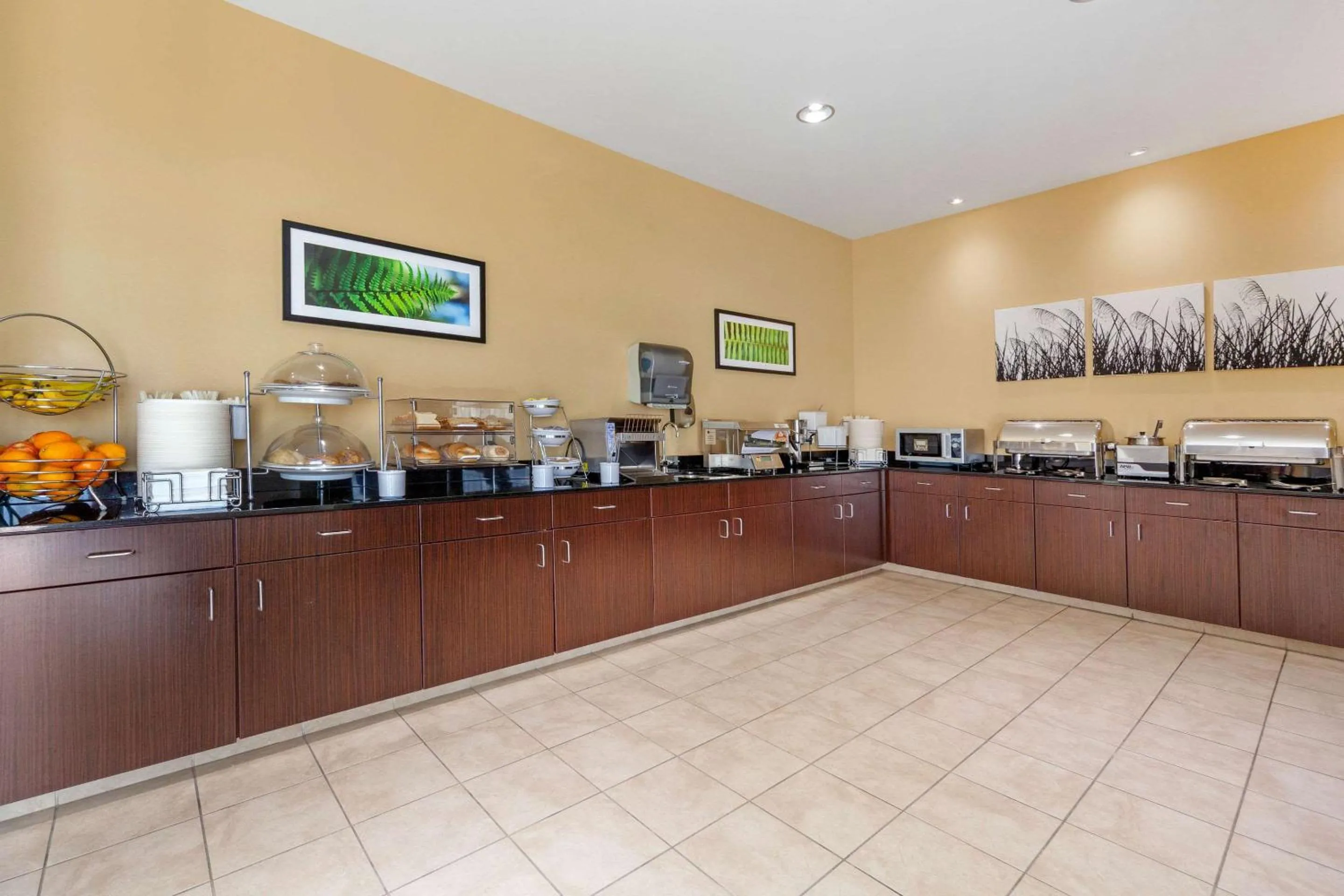 Breakfast in Sleep Inn & Suites Bismarck I-94