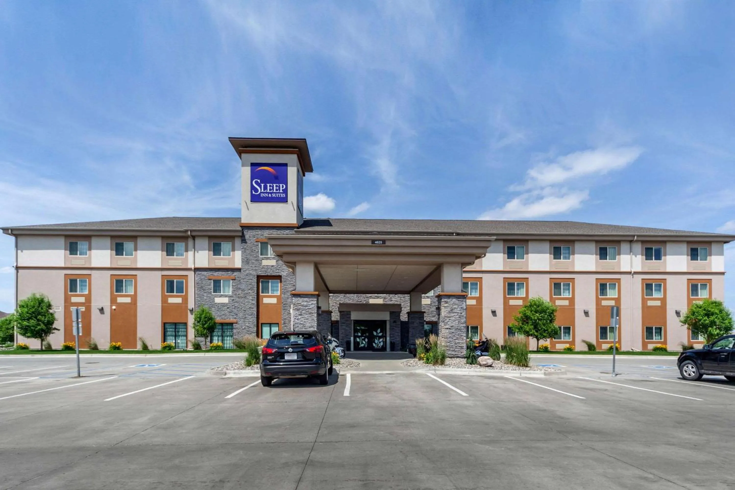 Property building in Sleep Inn & Suites Fargo Medical Center
