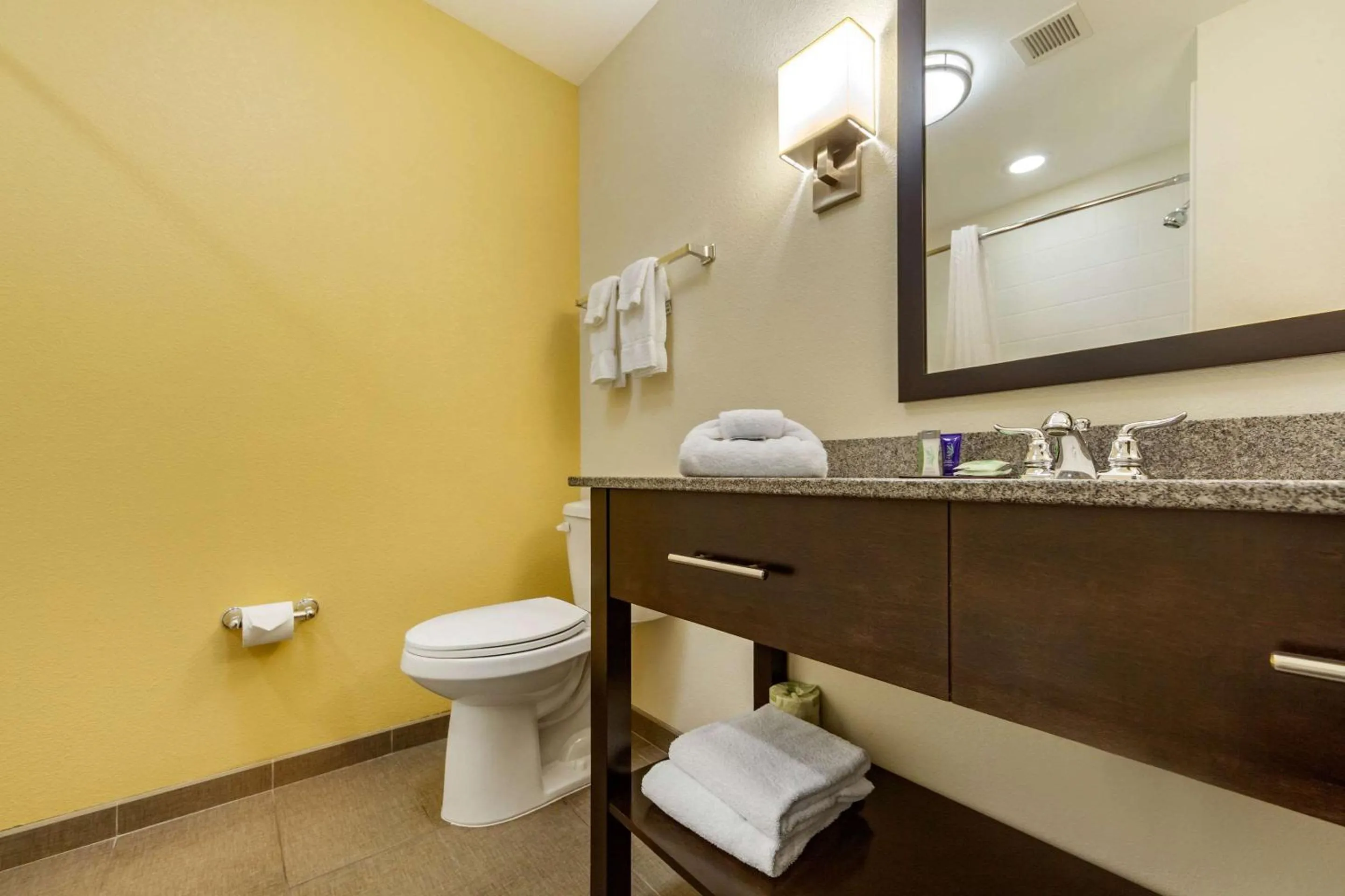 Bedroom in Sleep Inn & Suites Fargo Medical Center