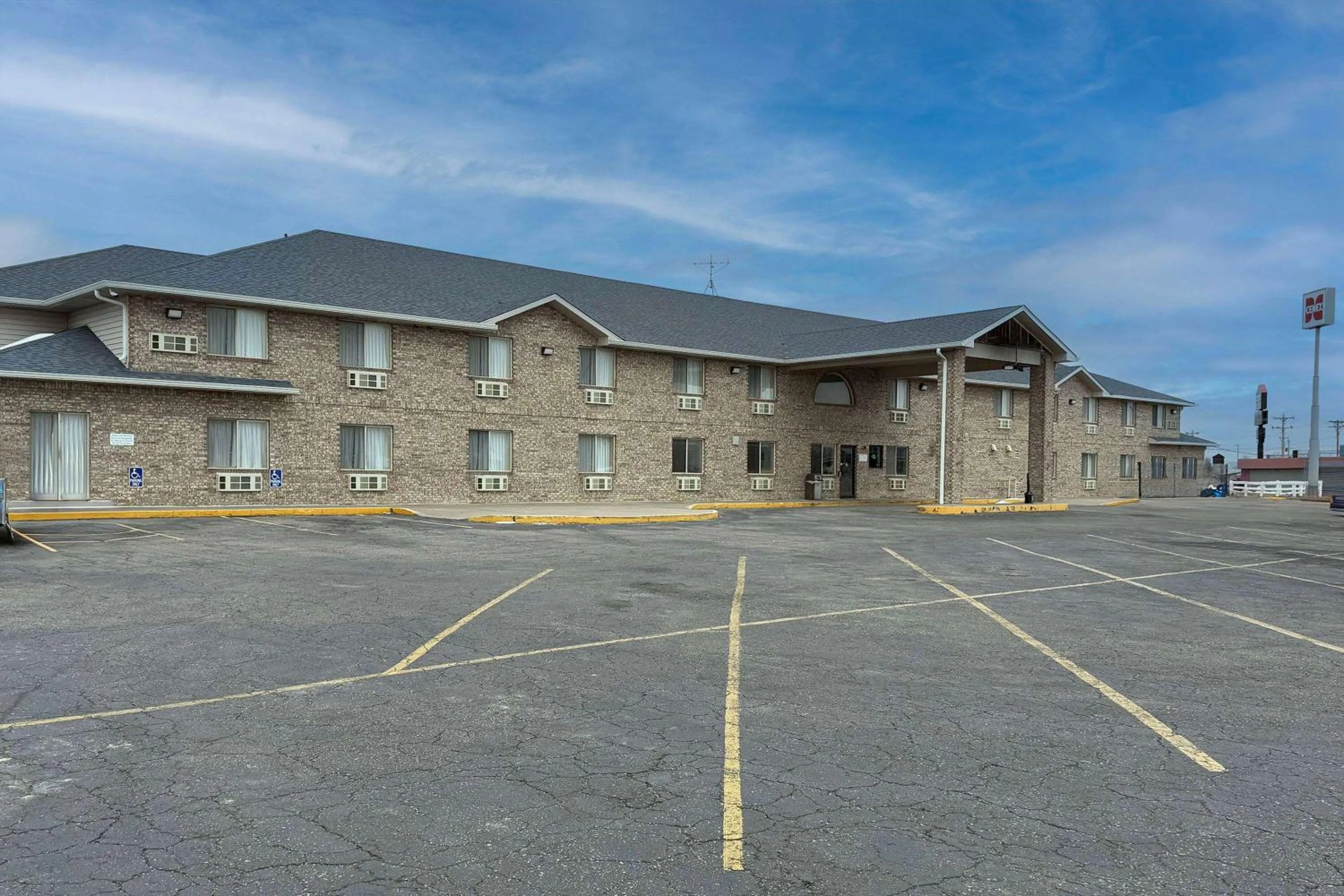 Property building in Super 8 by Wyndham Cozad