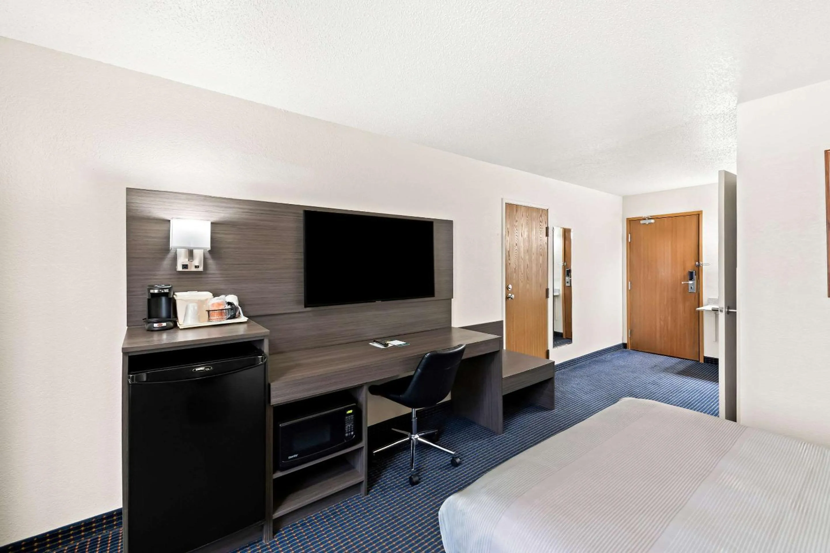 Bedroom, Bed in Quality Inn