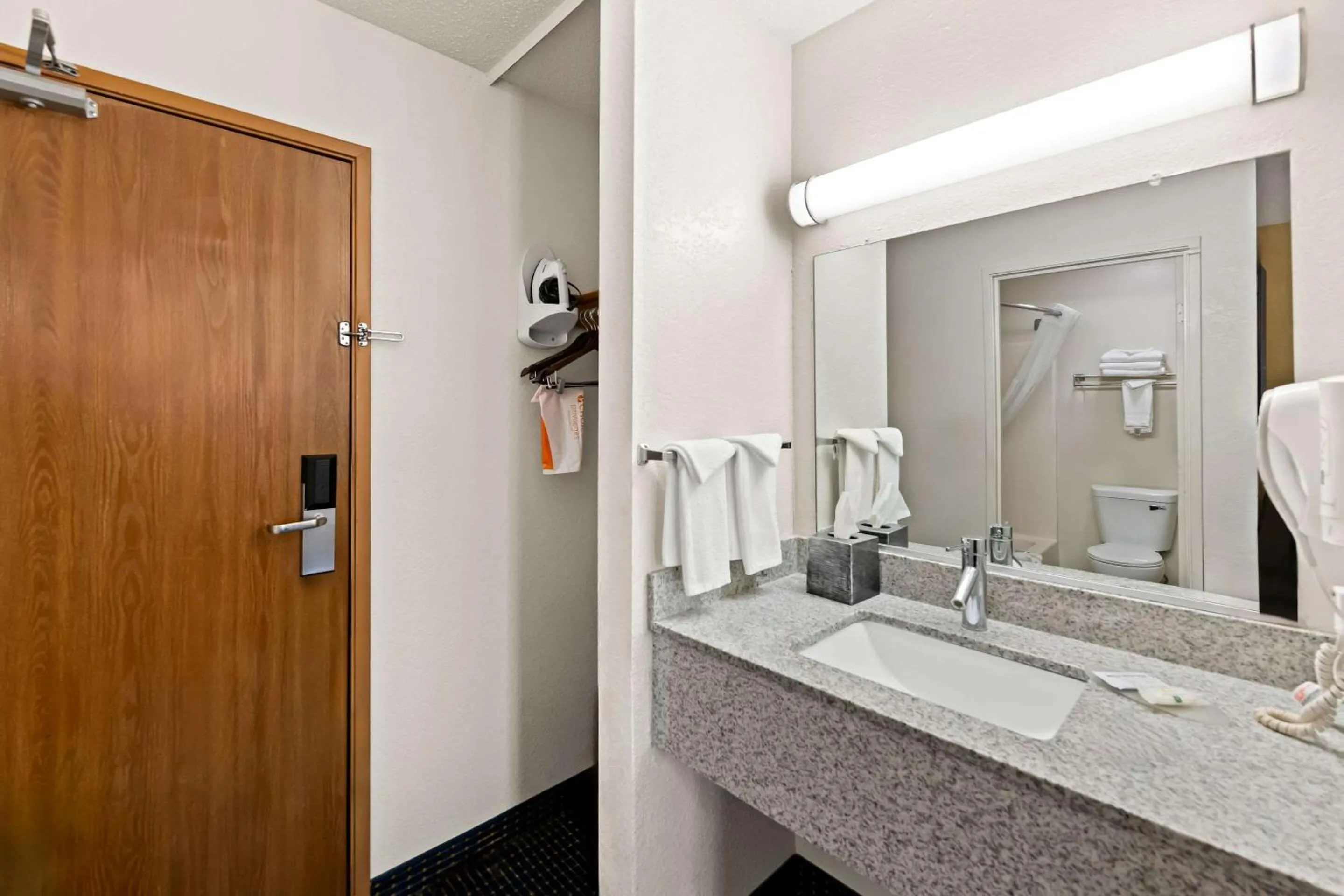 Bathroom in Quality Inn