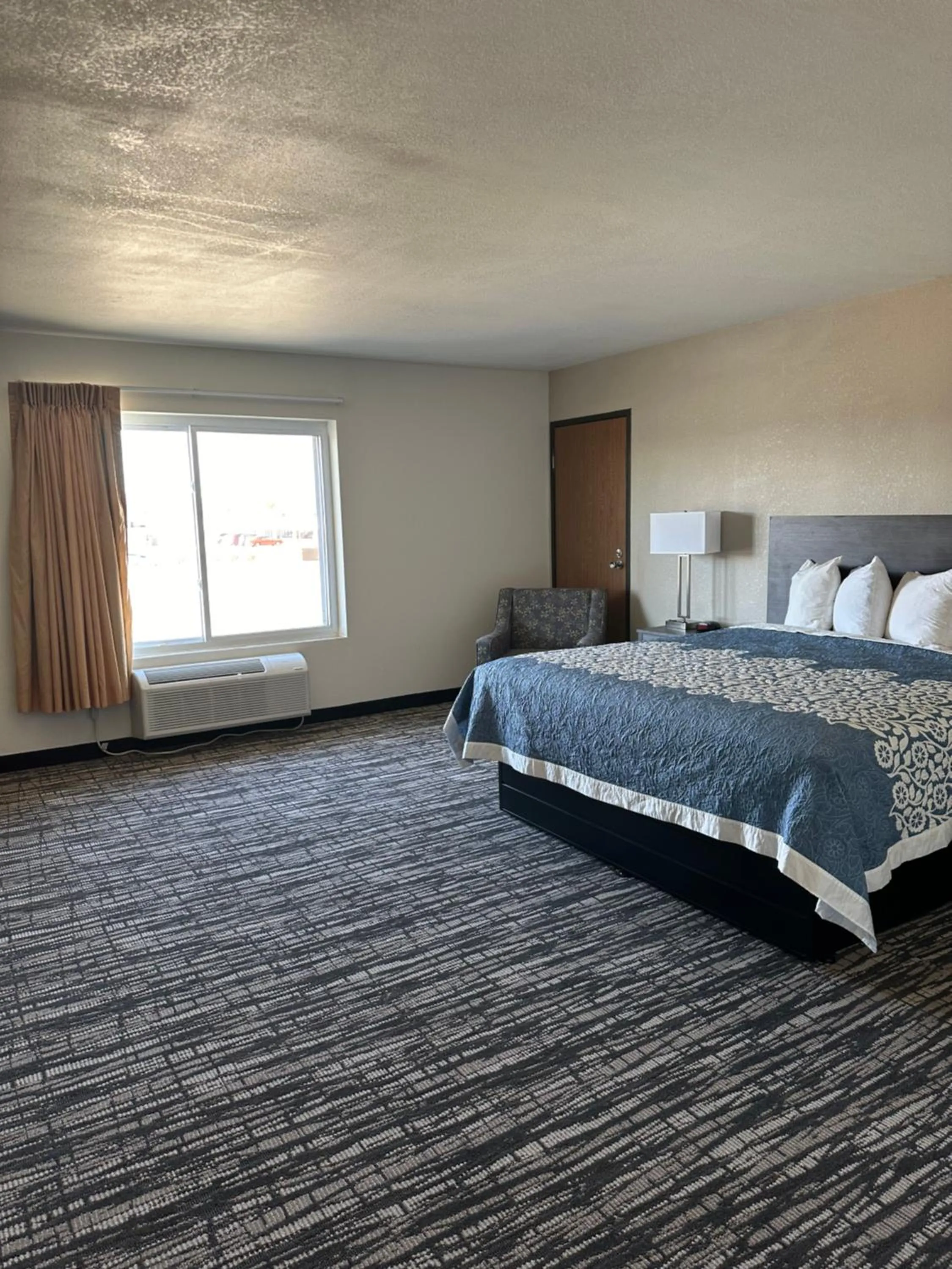 Bed in Super 8 by Wyndham Grand Island