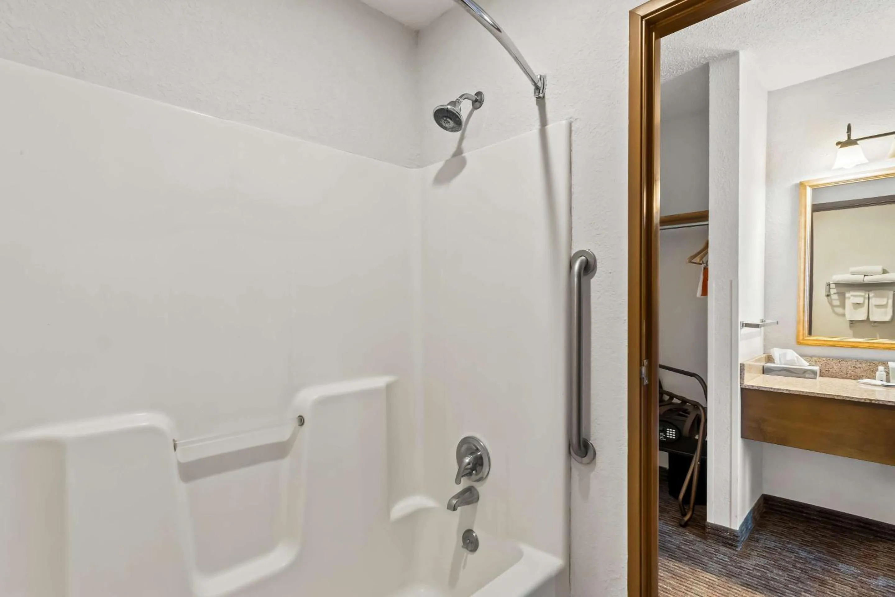 Bedroom in Quality Inn Sidney I-80