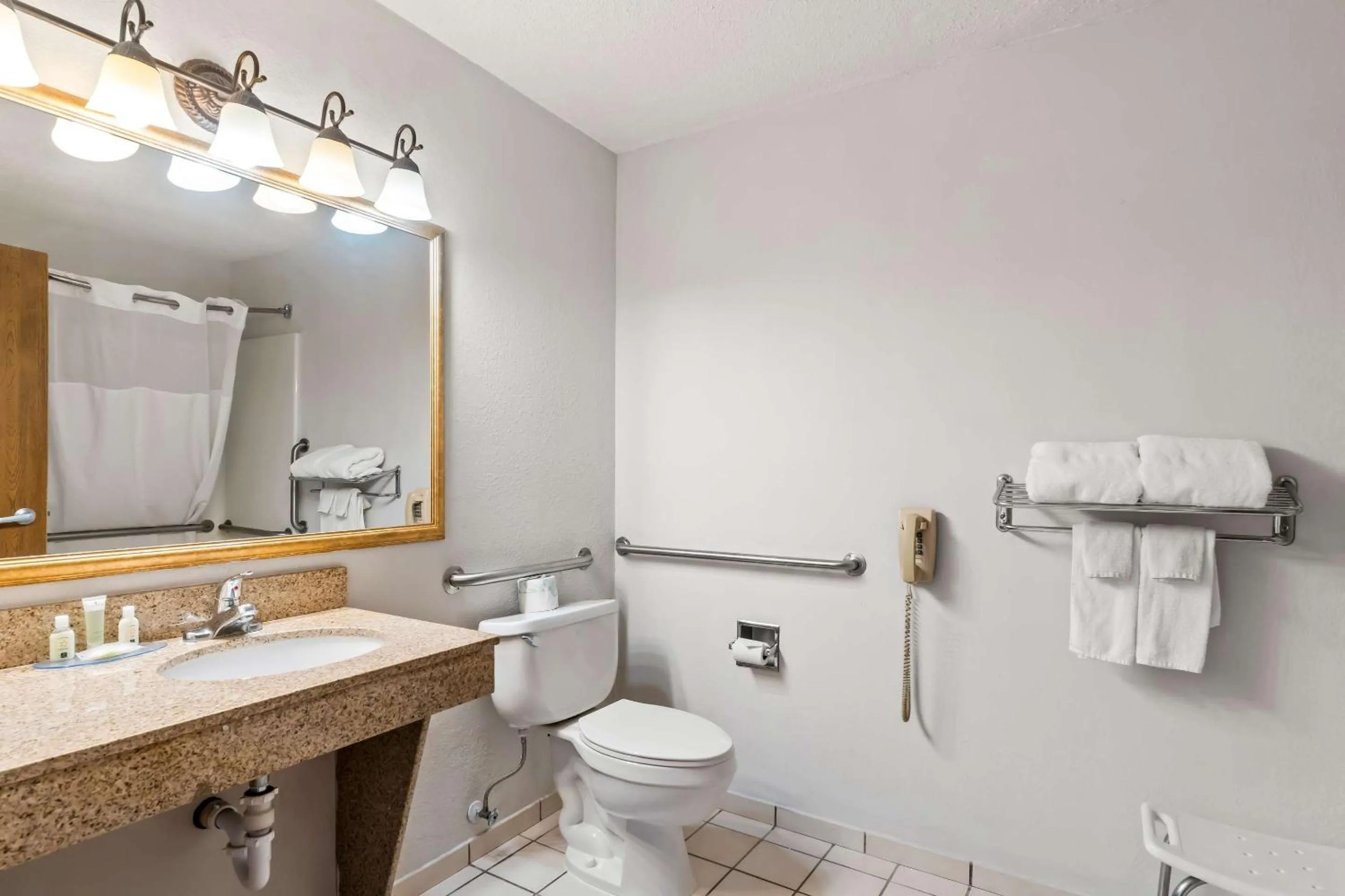 Bedroom in Quality Inn Sidney I-80