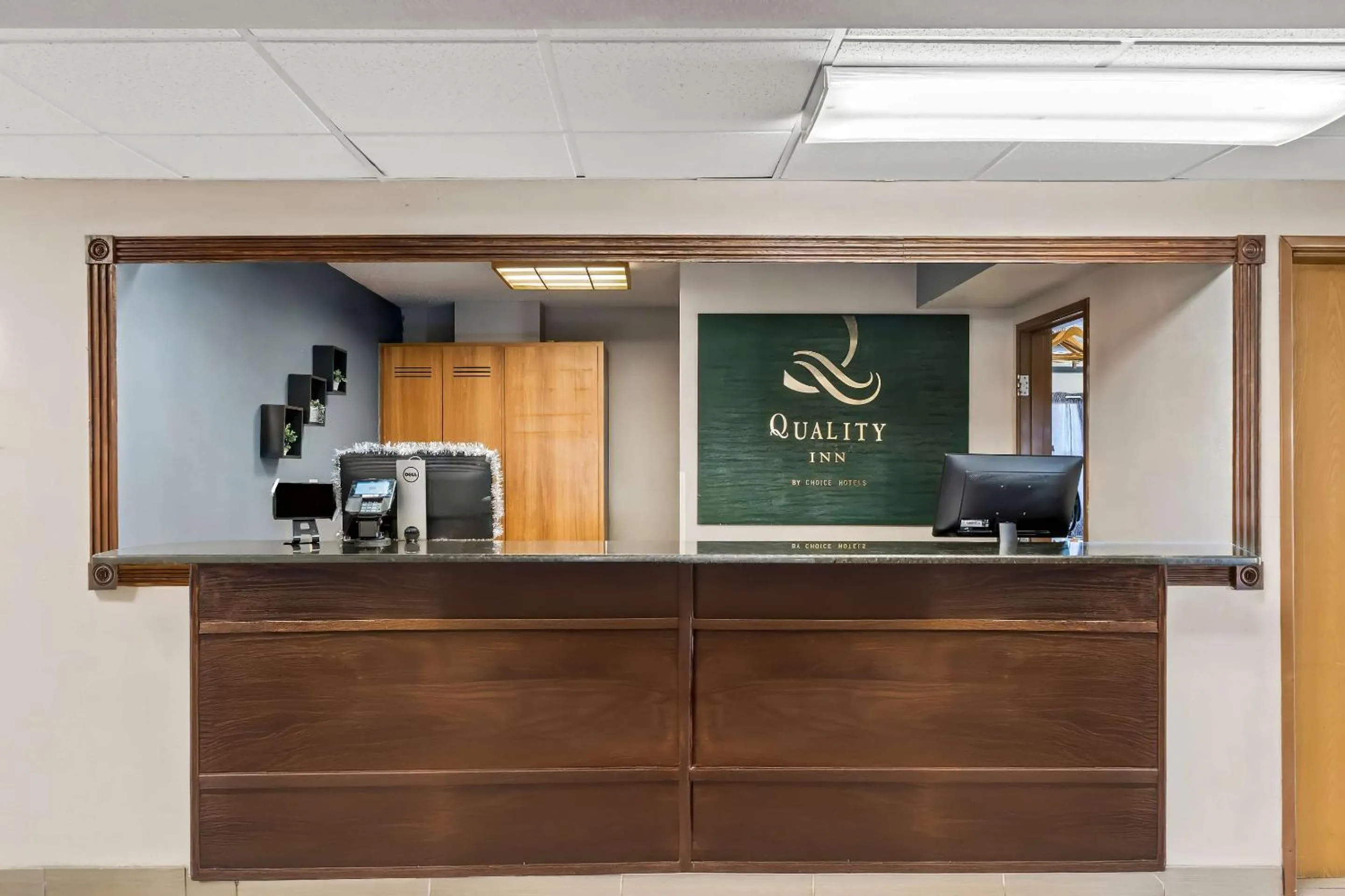 Lobby or reception in Quality Inn Sidney I-80