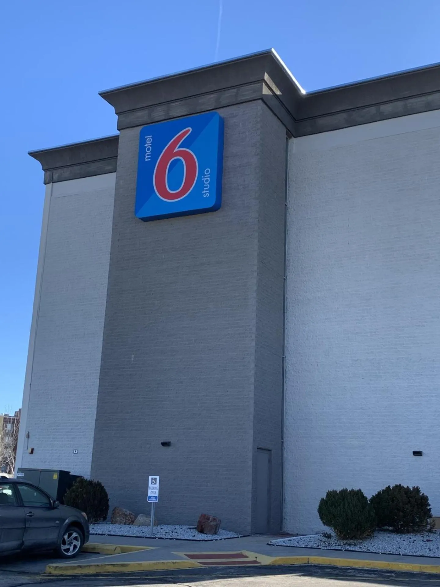 Property building in Motel 6-Lincoln, NE - Airport