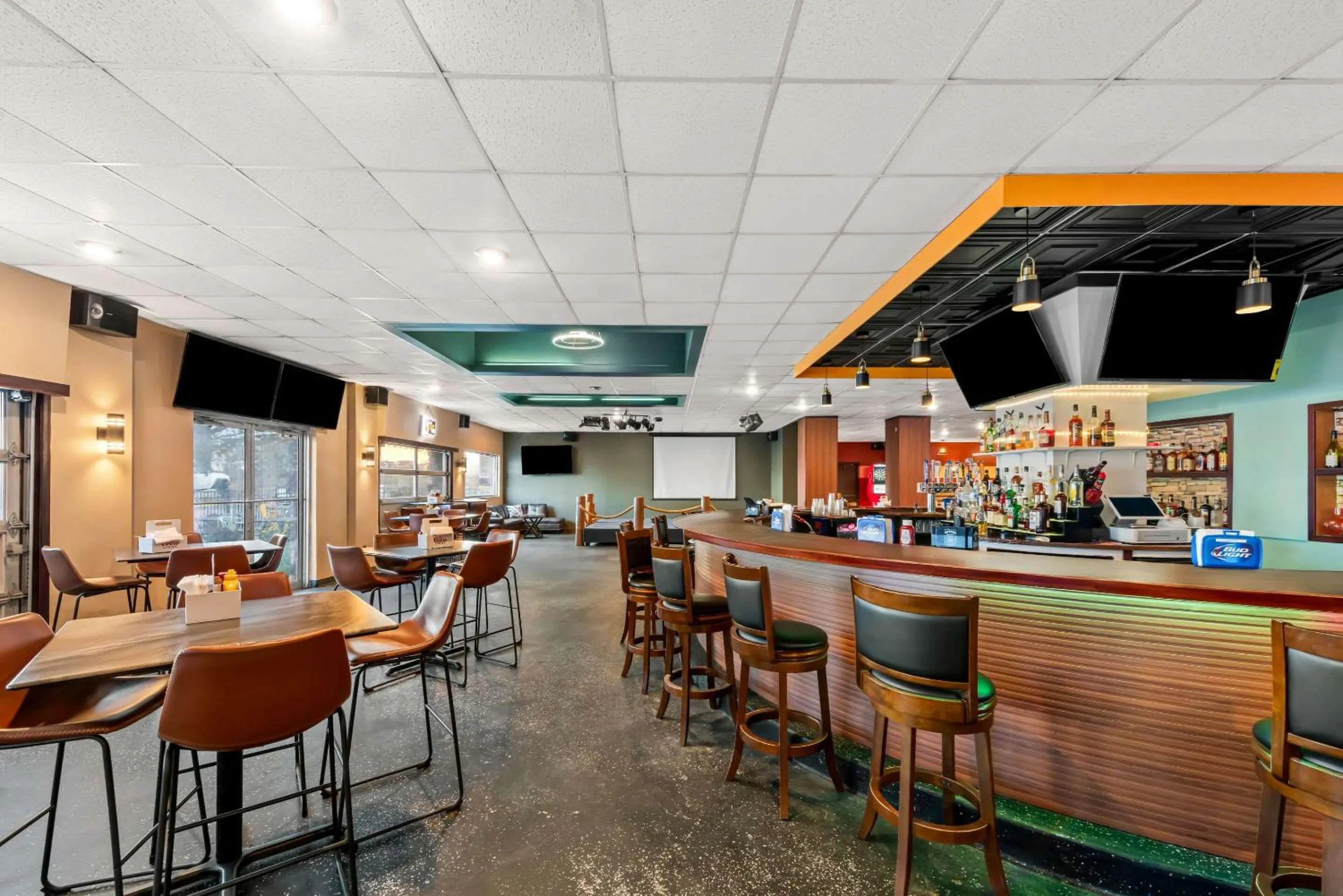 Restaurant/places to eat in Comfort Inn & Suites Omaha Central