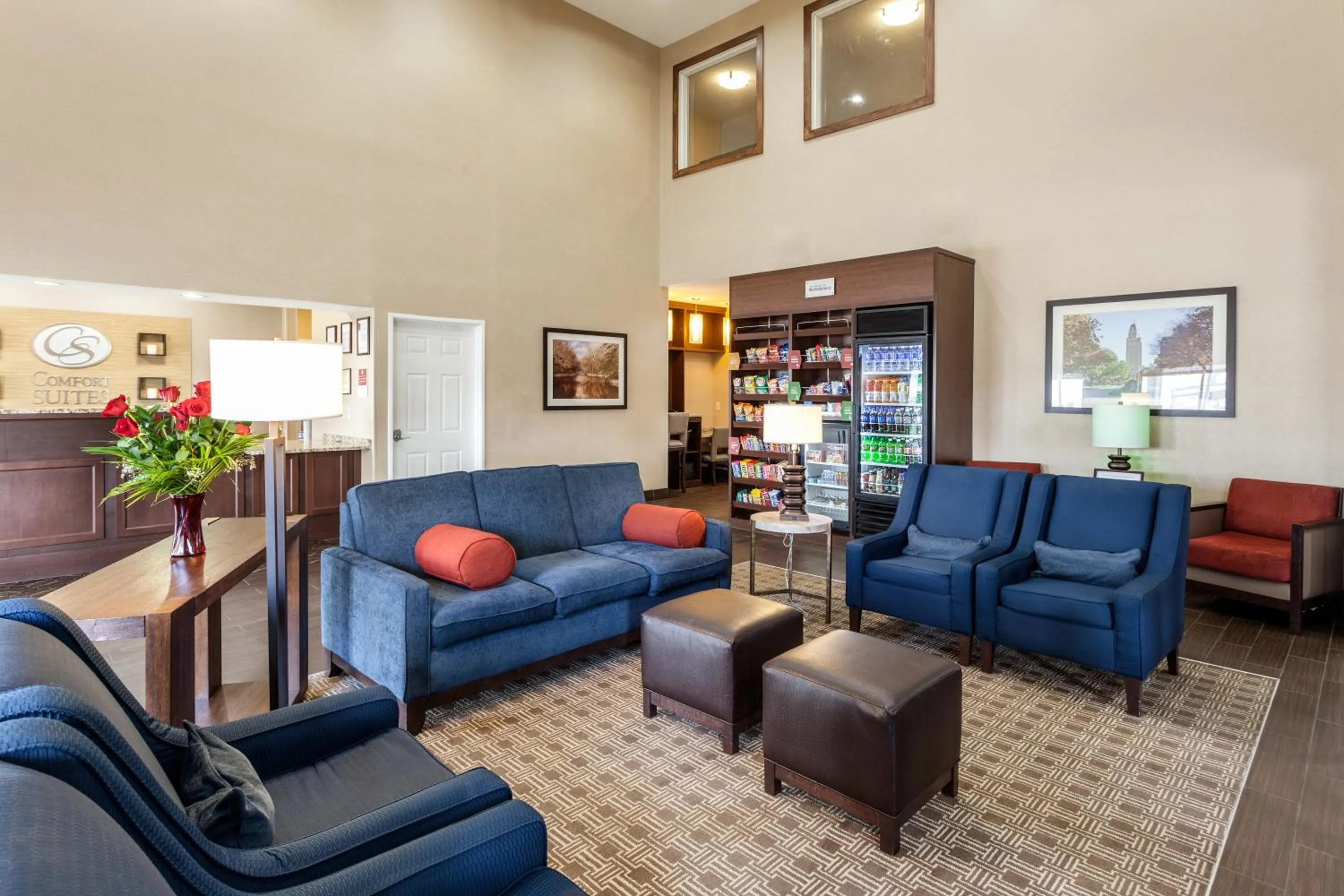 Lobby or reception in Comfort Suites Lincoln North