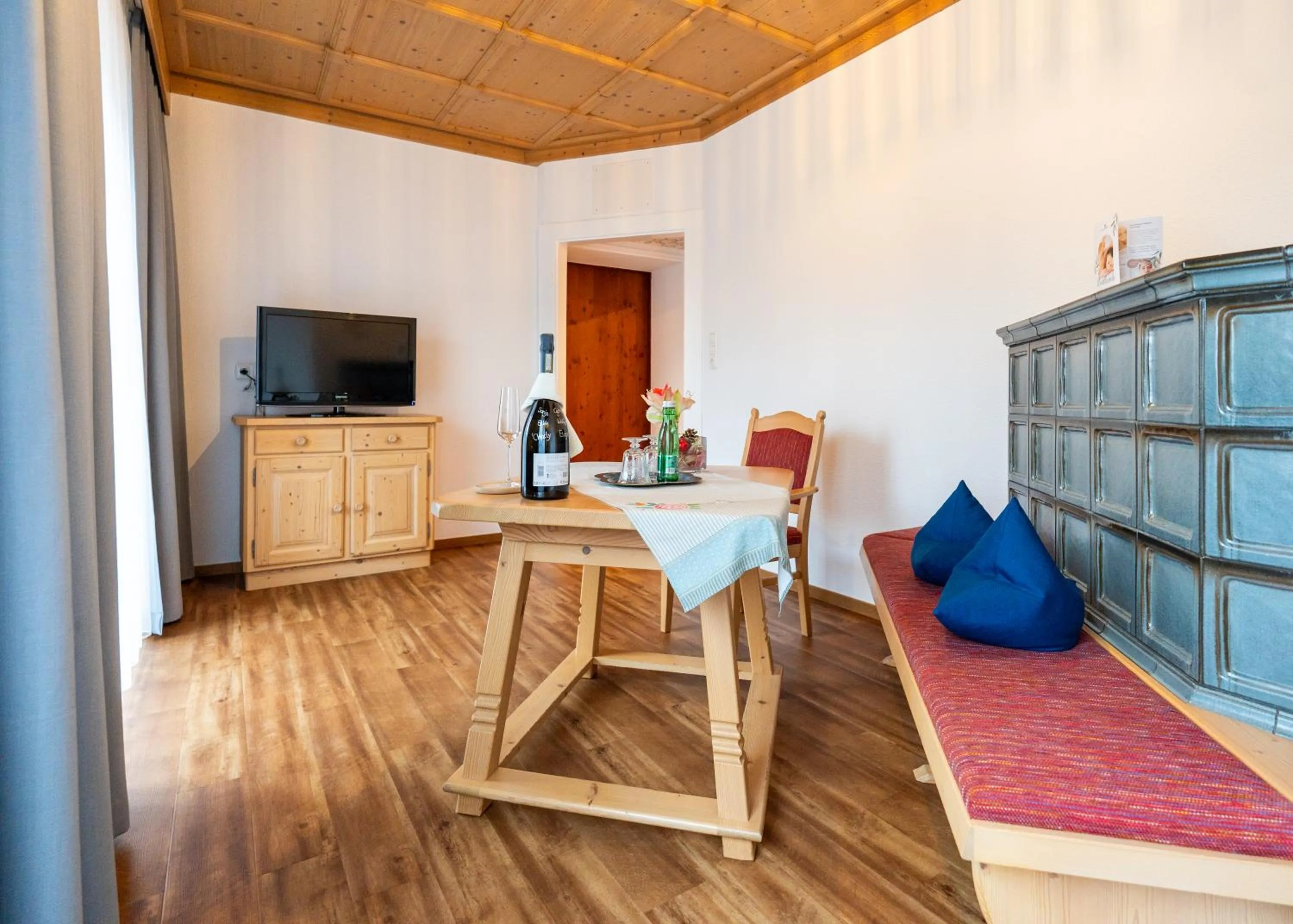 TV and multimedia in Hotel Krone Tirol