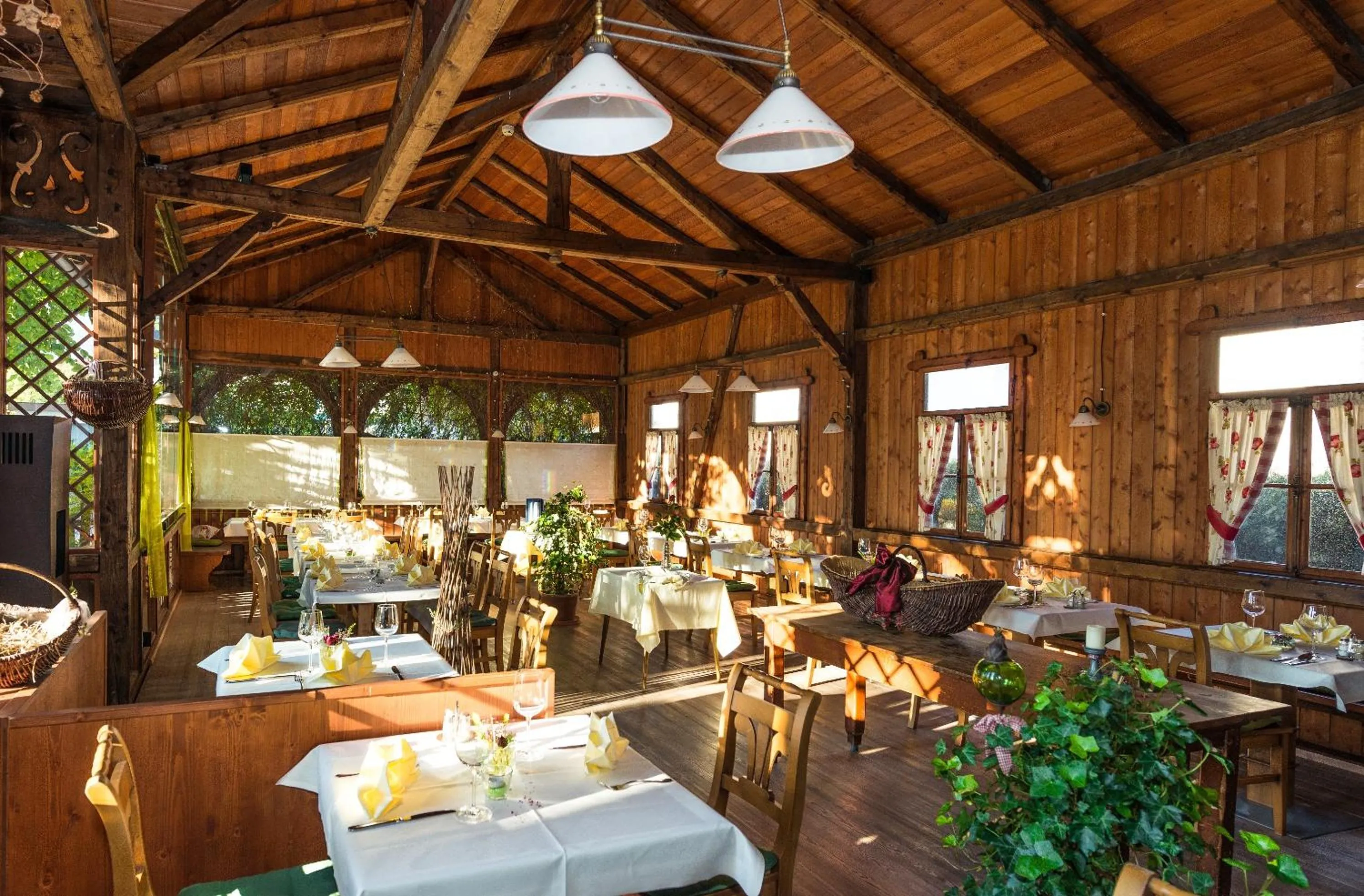 Restaurant/places to eat in Hotel Krone Tirol