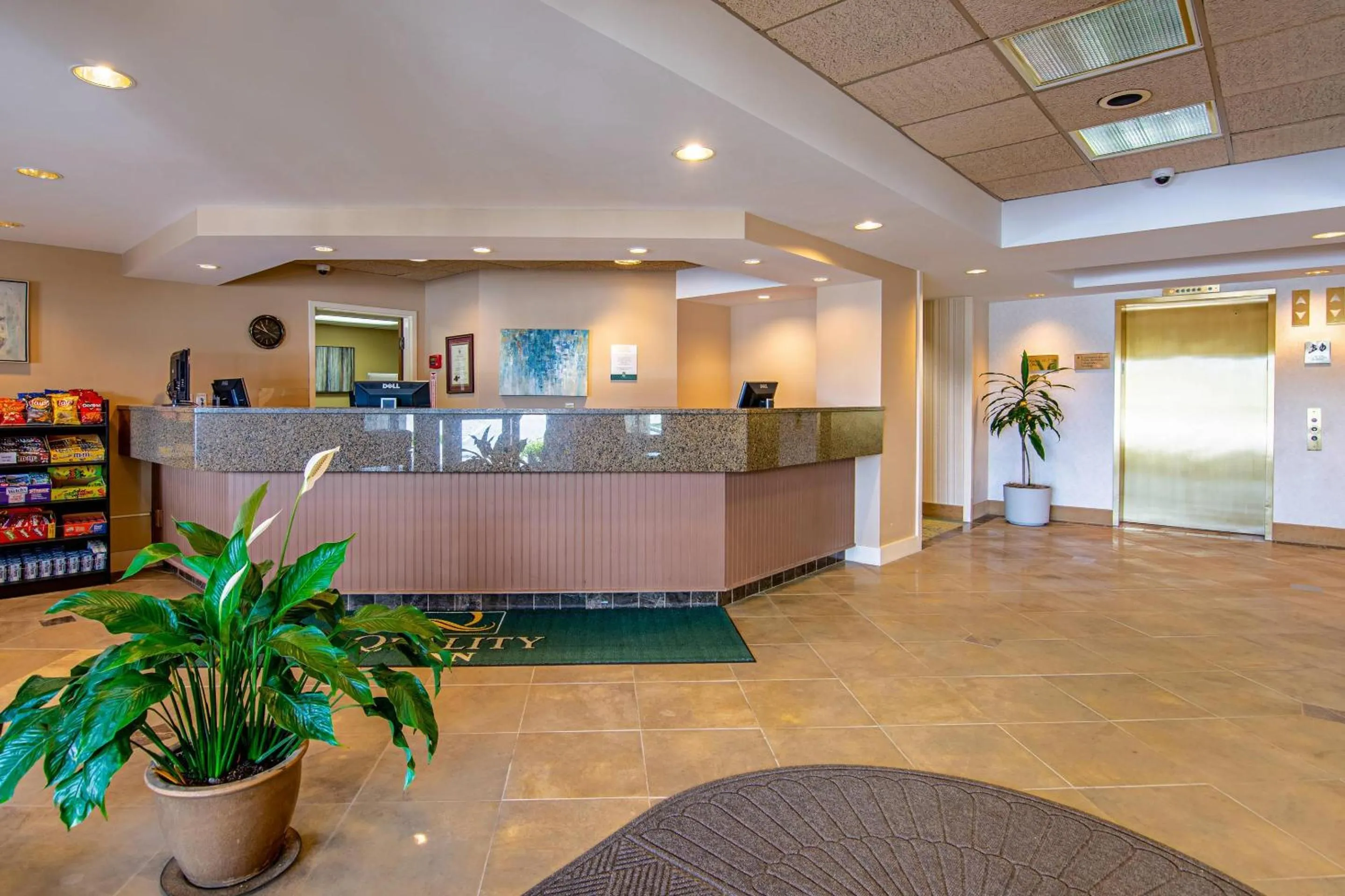 Lobby or reception in Quality Inn Portsmouth