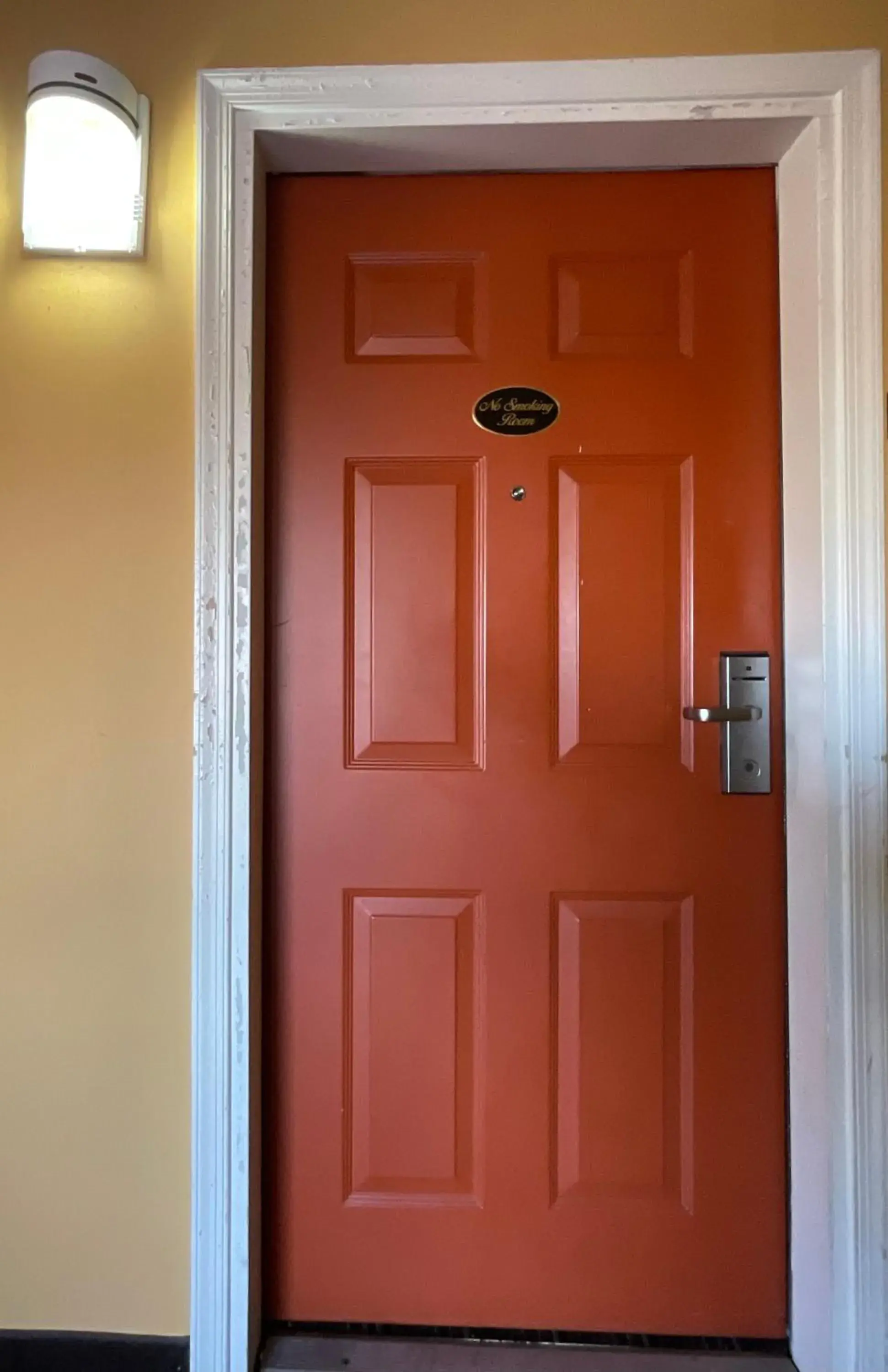 Standard Queen Room in Atlantic Inn Standard Queen Room in Atlantic Inn