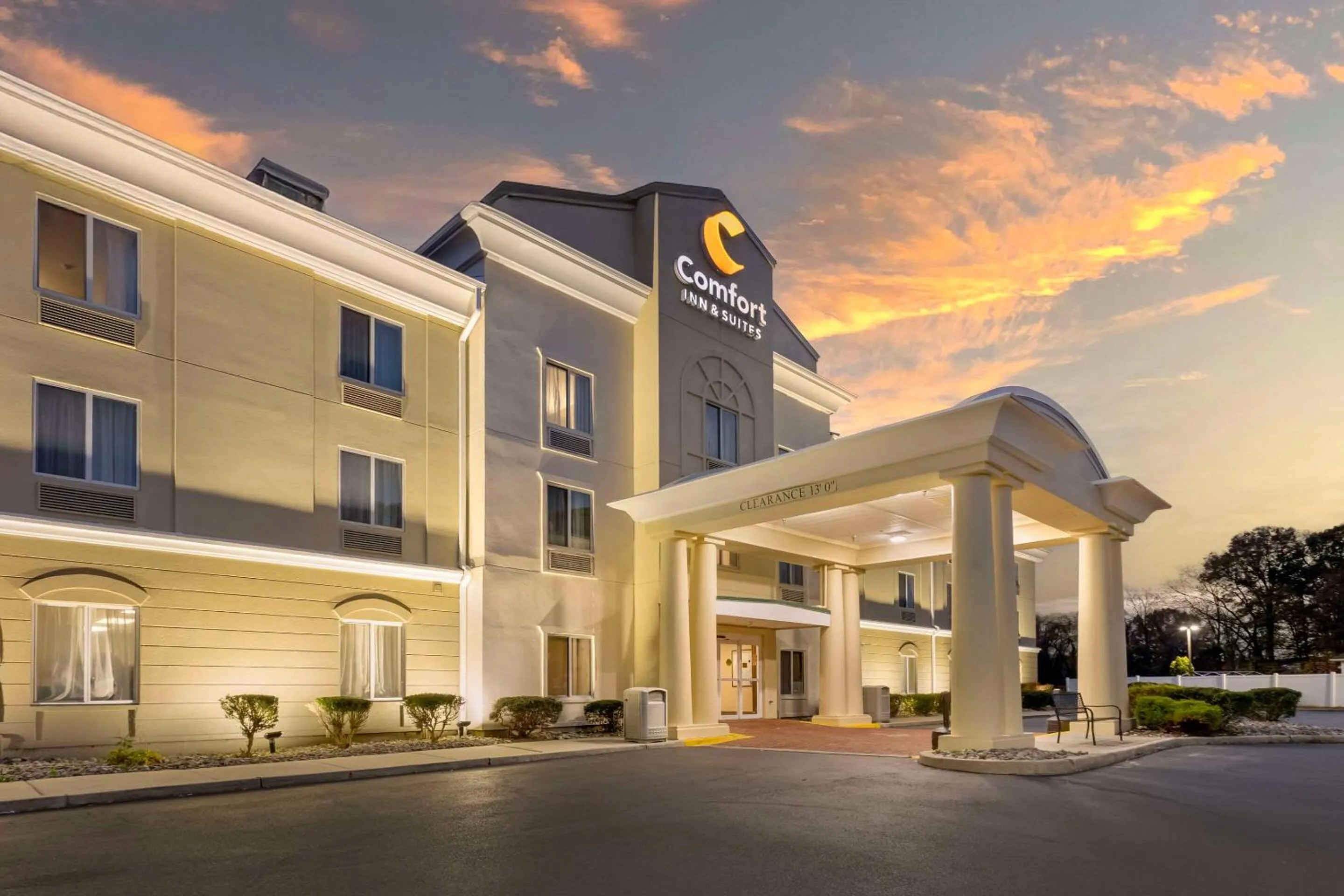 Property building in Comfort Inn & Suites Carneys Point - Pennsville