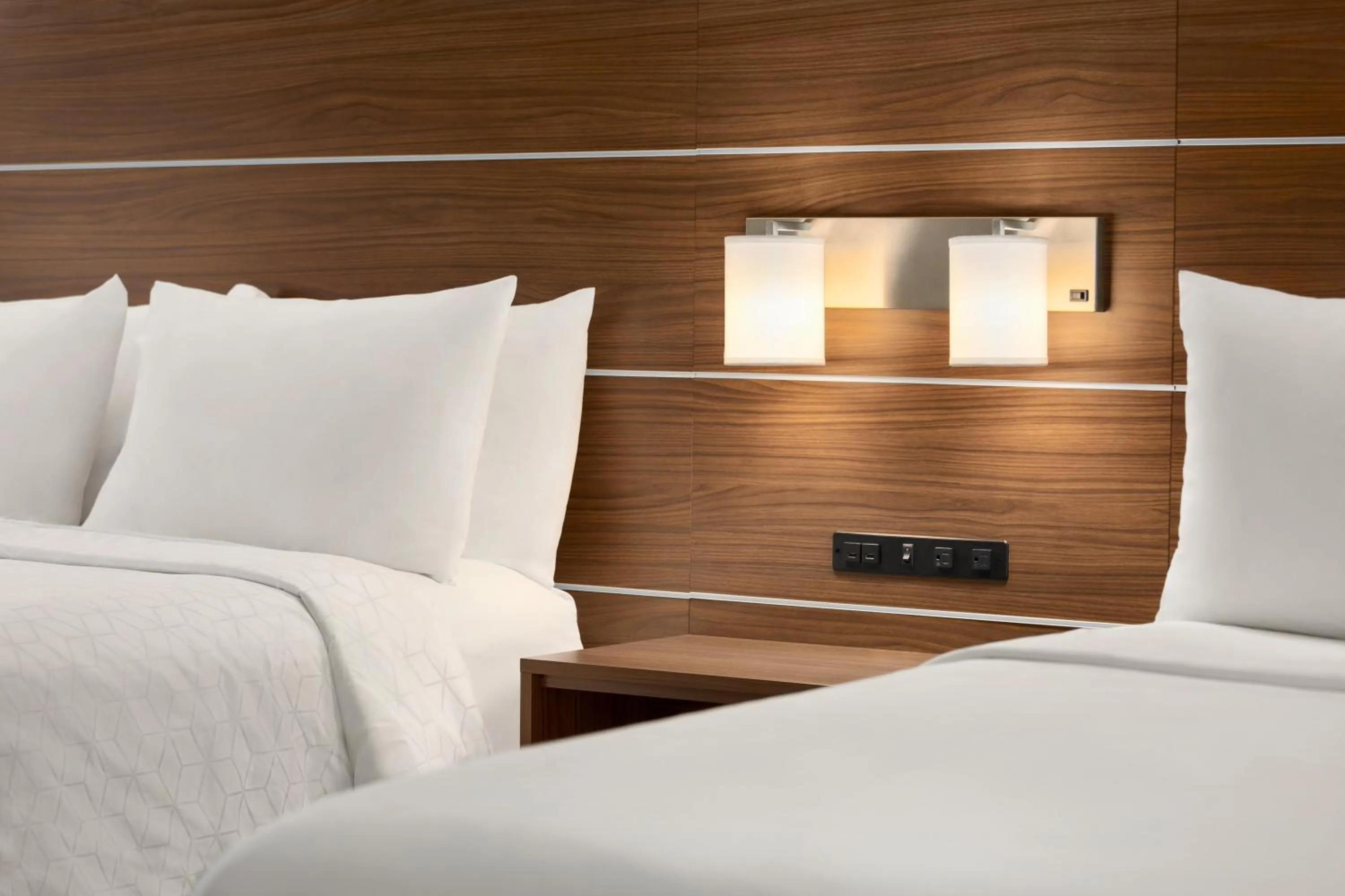 Photo of the whole room, Bed in Holiday Inn Express & Suites Philadelphia - Mt Laurel by IHG