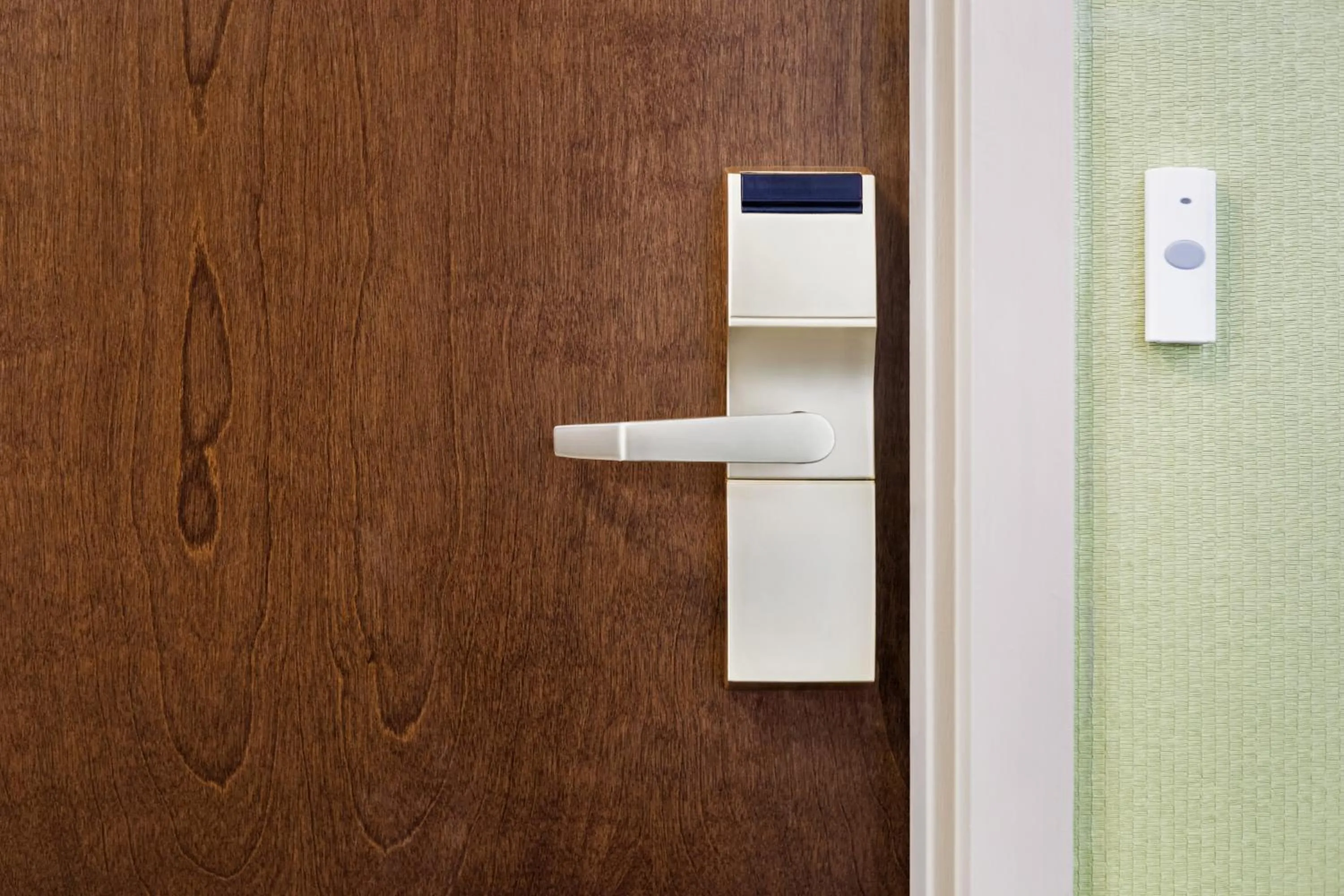 Bedroom in Holiday Inn Express & Suites Philadelphia - Mt Laurel by IHG