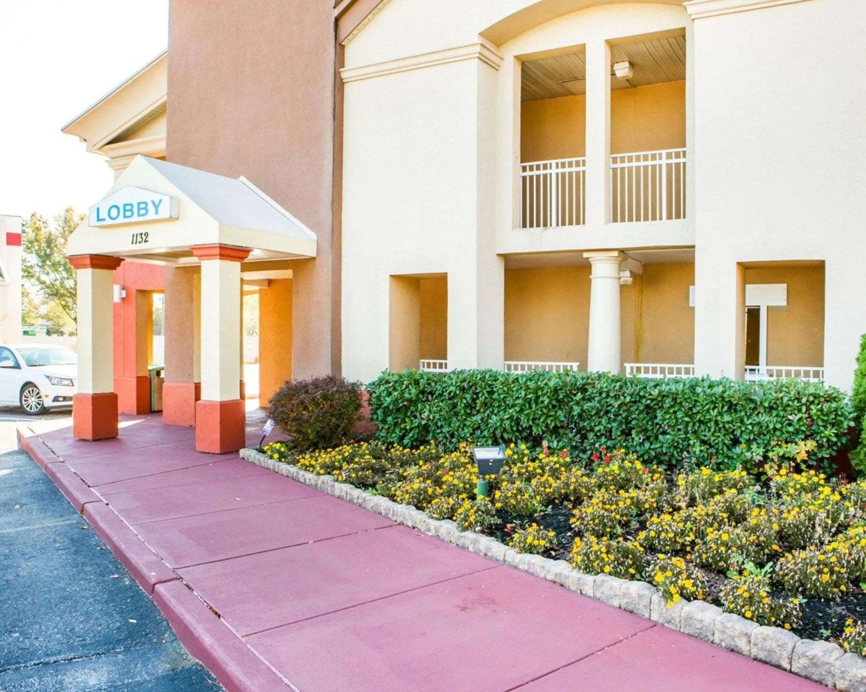 Property building in Rodeway Inn Mount Laurel Hwy 73