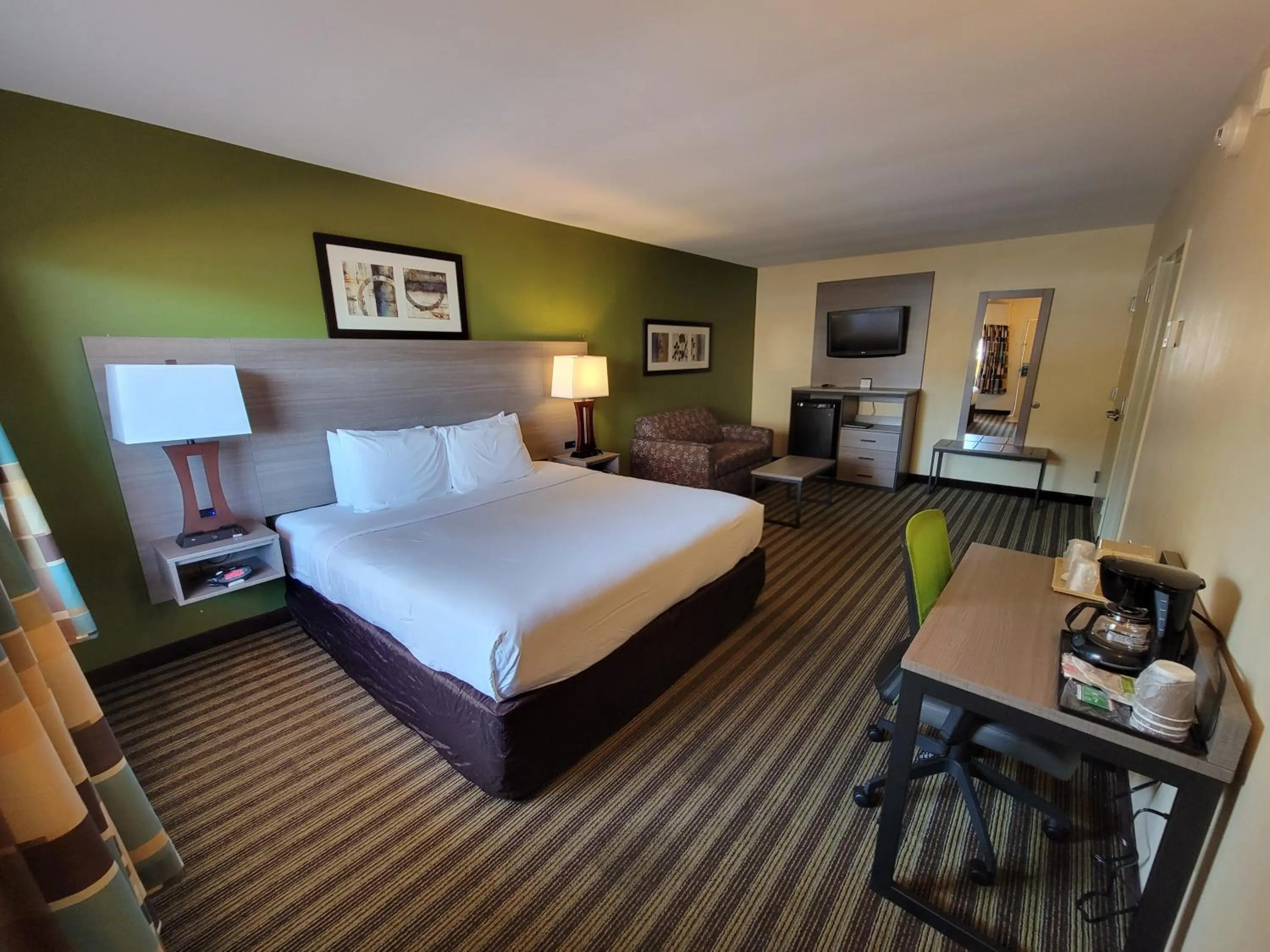 Photo of the whole room, Bed in Quality Inn Flamingo