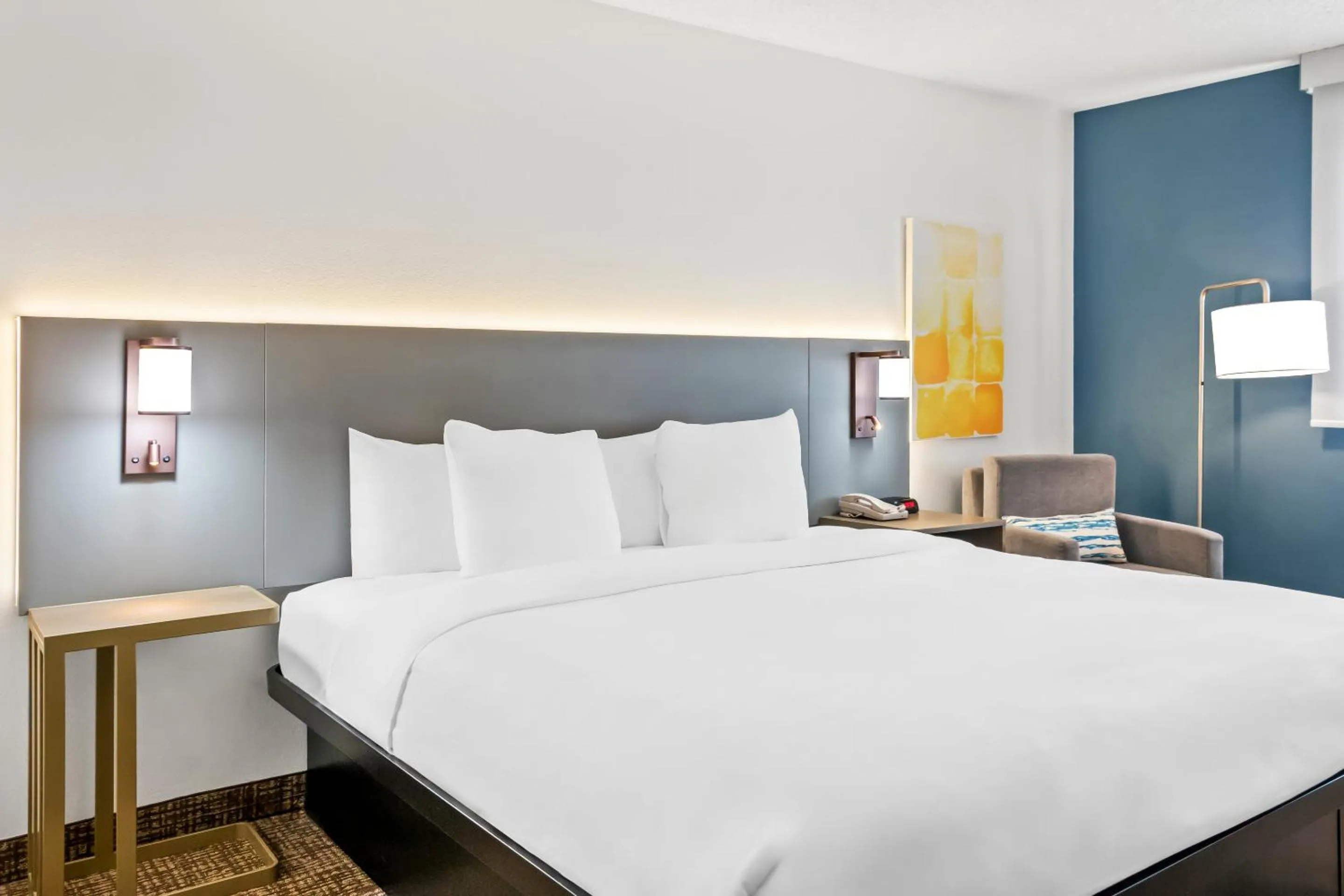 Bed in Comfort Inn Las Vegas New Mexico