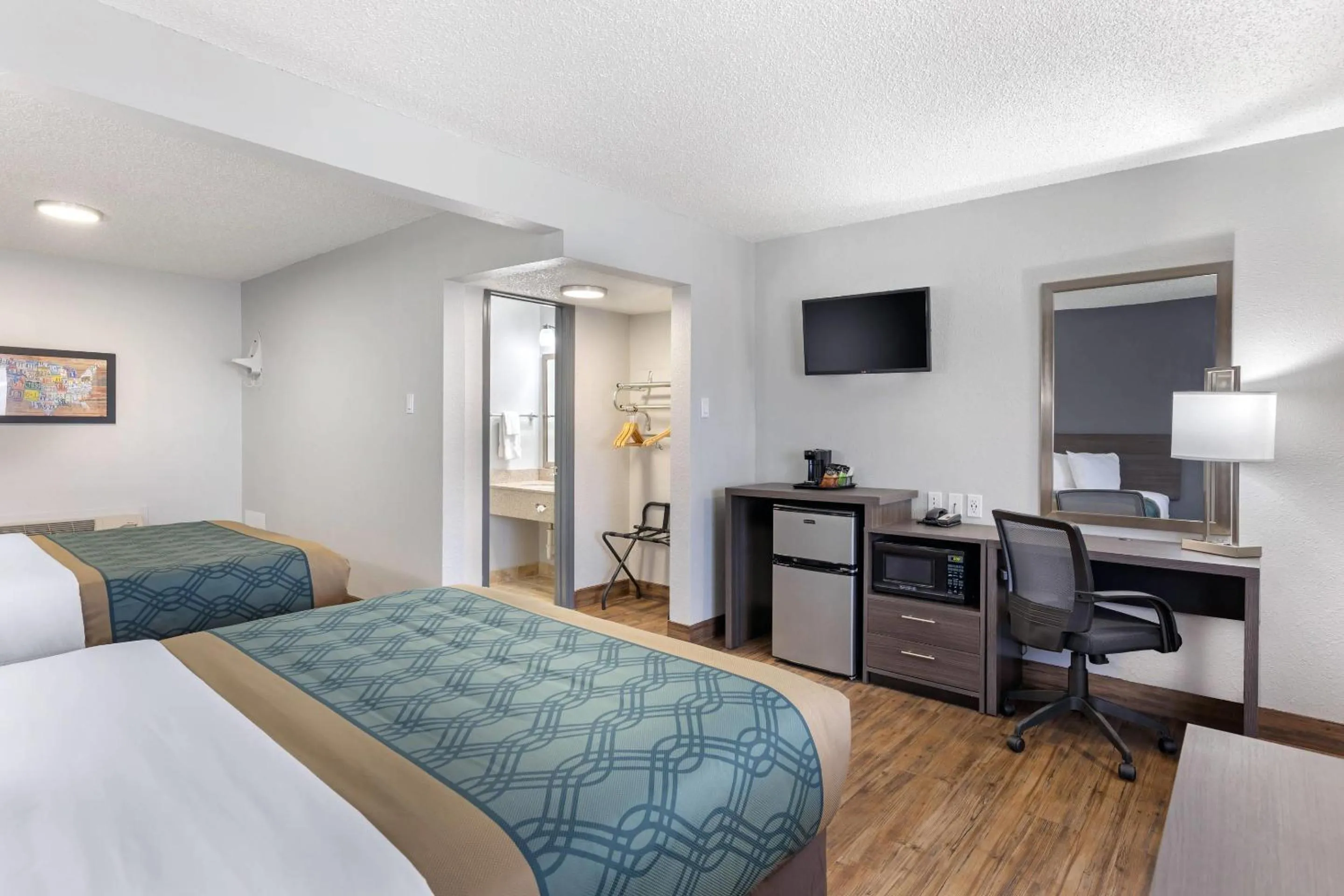 Bedroom, Bed in Econo Lodge Inn & Suites Socorro