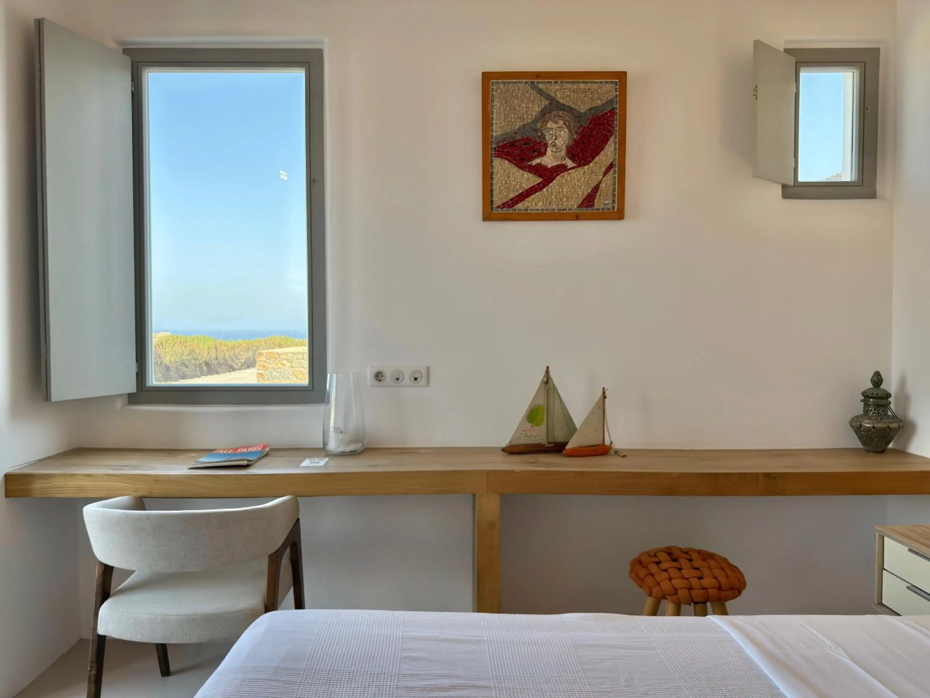 Bedroom, Bed in Myconian Crown Suites