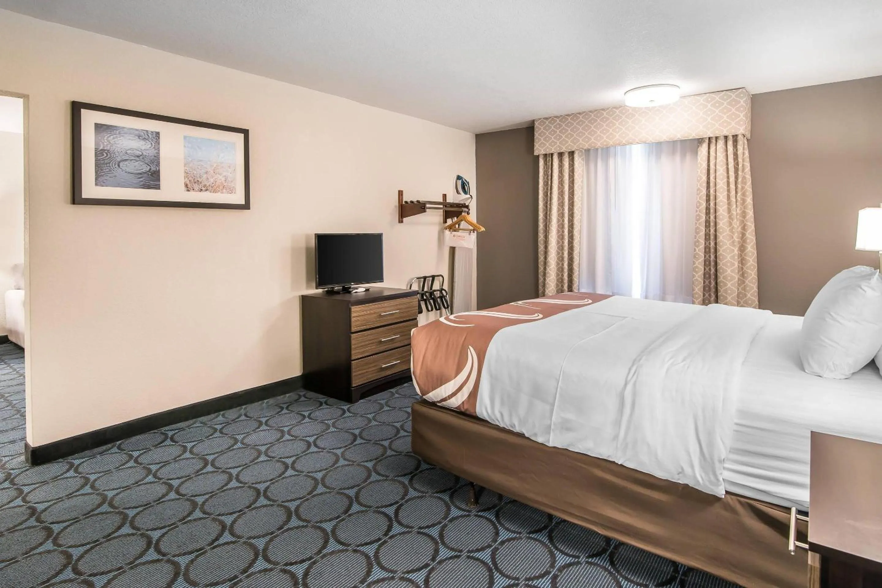 Bedroom in Elevate Hotel at Sierra Blanca Ruidoso, an Ascend Collection Hotel