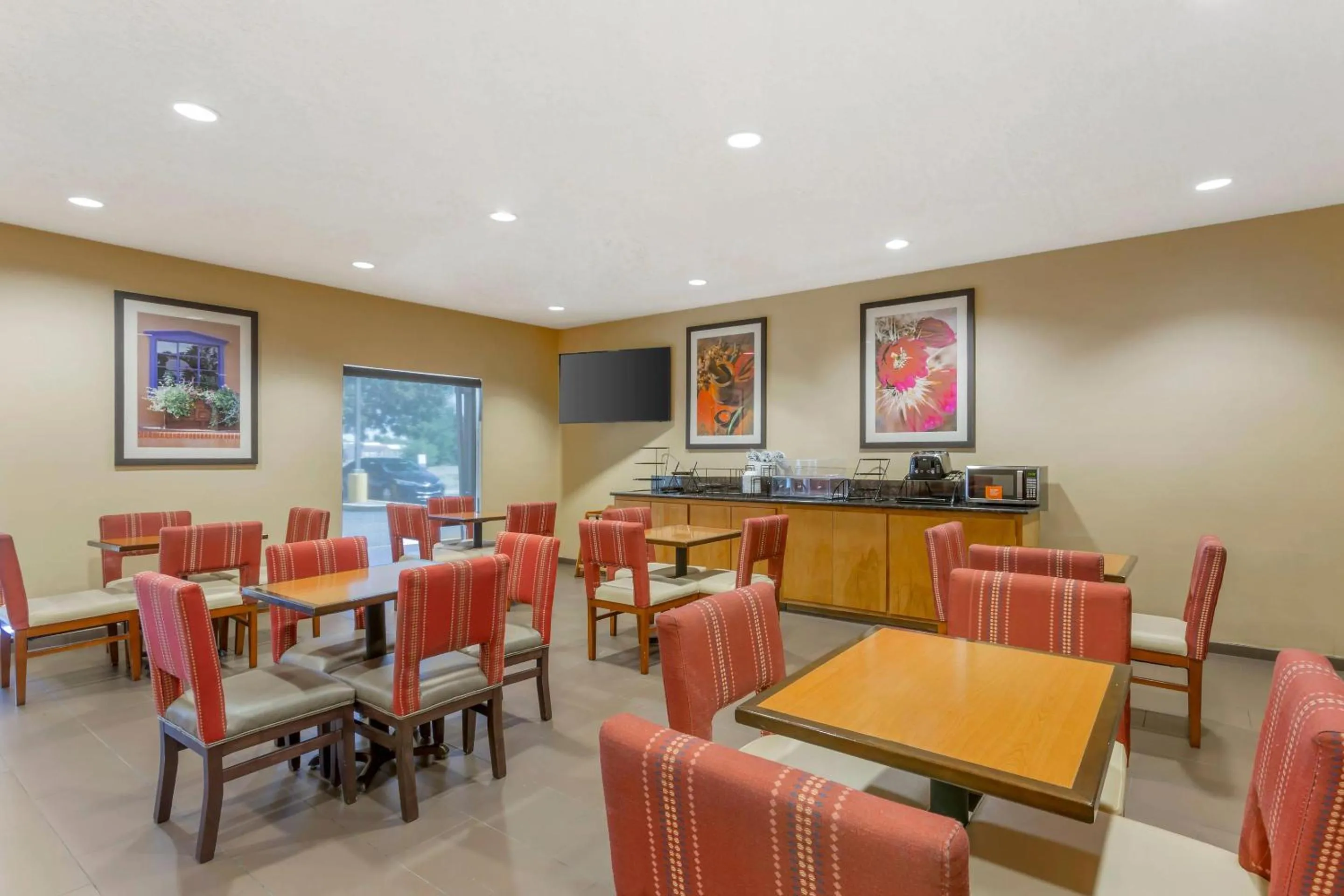 Breakfast in Comfort Inn & Suites Socorro