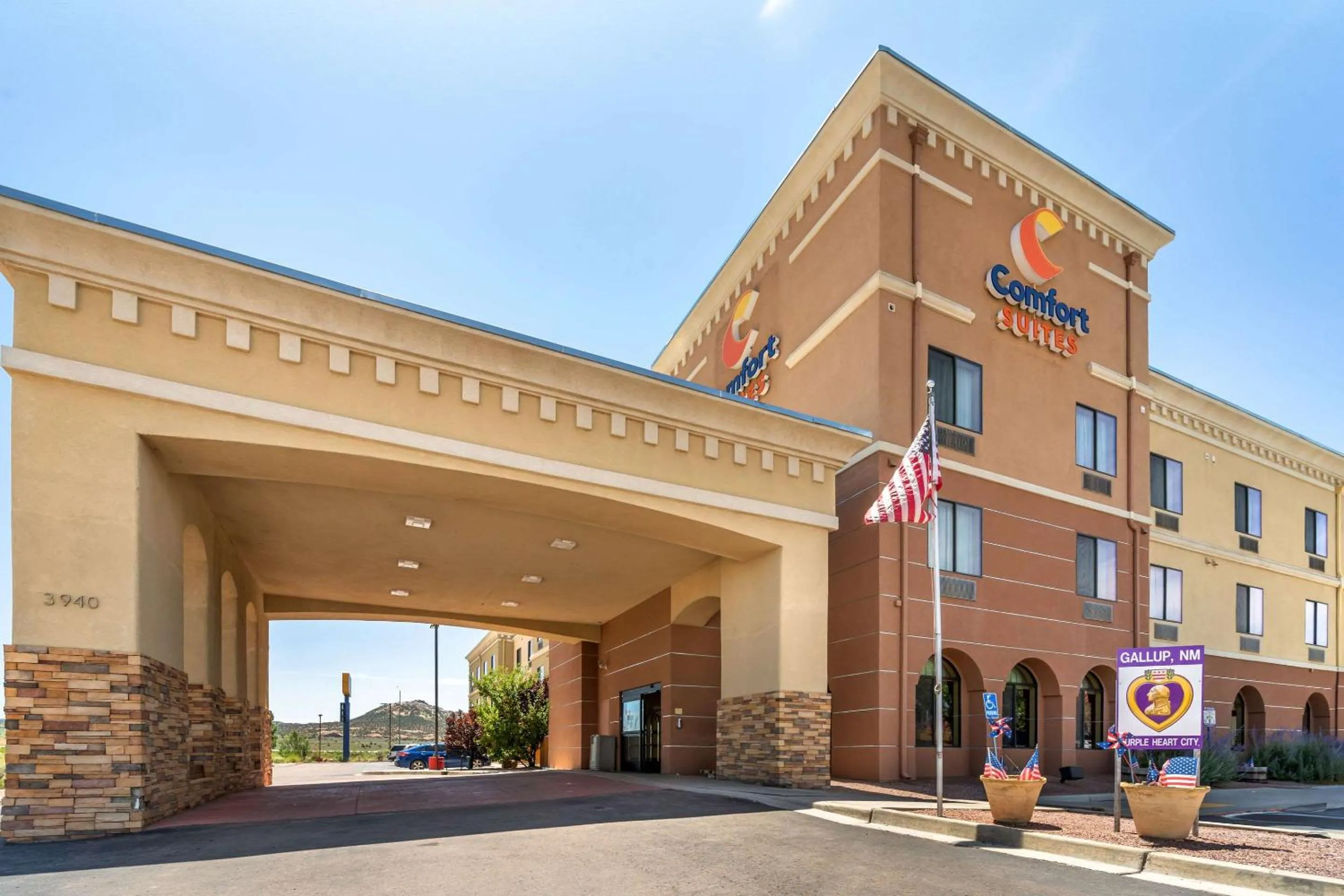 Property building in Comfort Suites Gallup East Route 66 and I-40