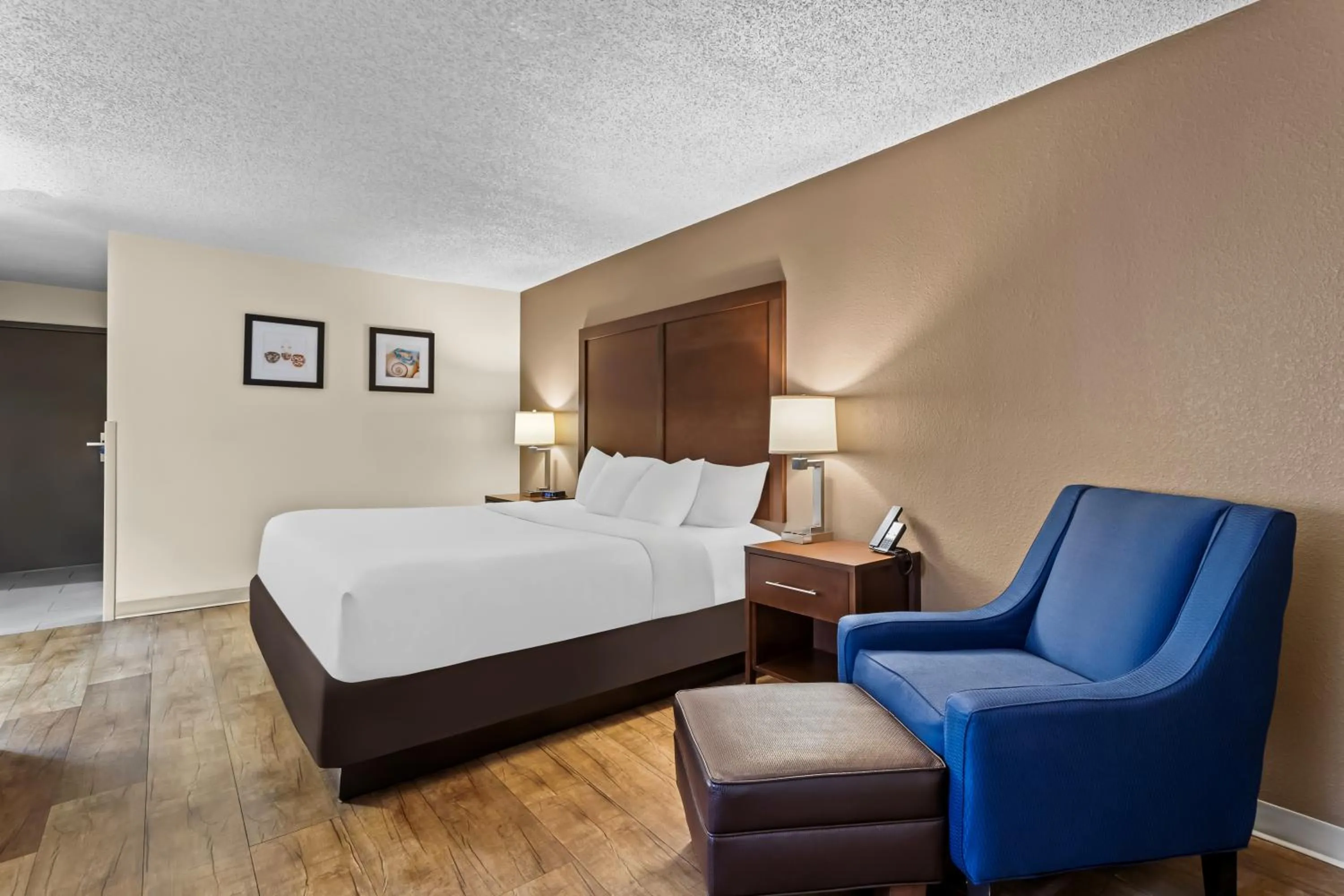 Bed in Comfort Inn Santa Rosa on Route 66