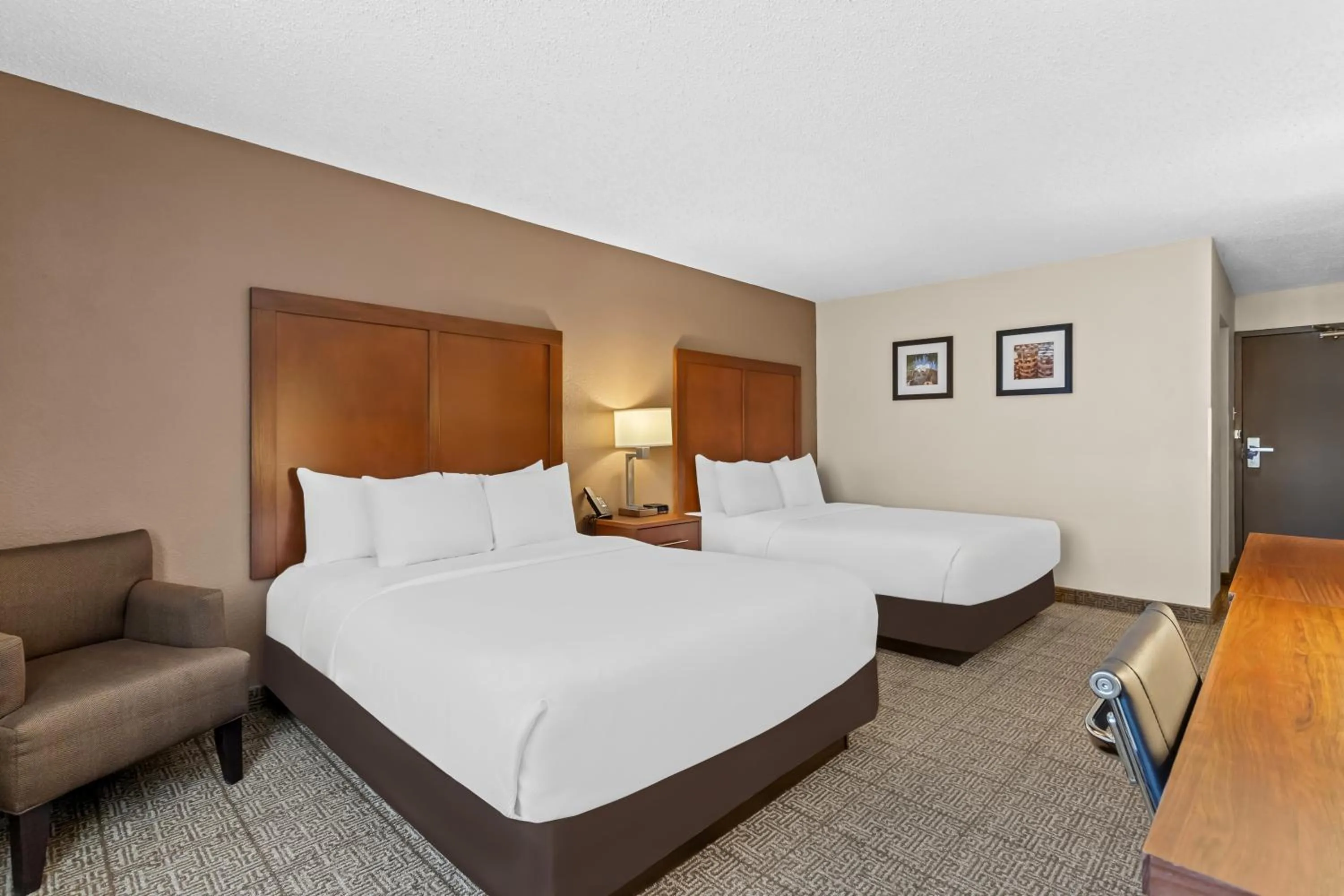 Bed in Comfort Inn Santa Rosa on Route 66