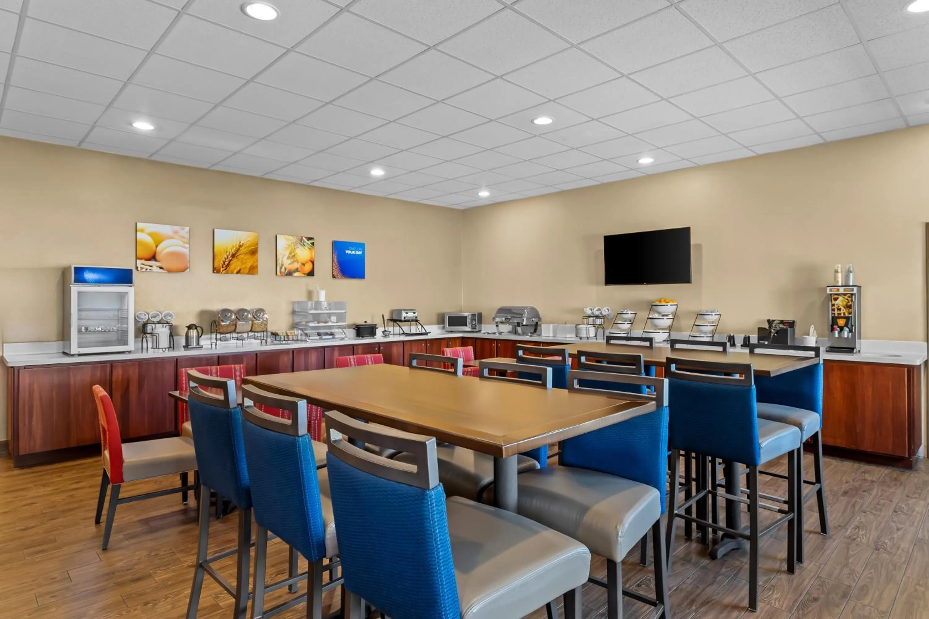 Breakfast in Comfort Inn Santa Rosa on Route 66