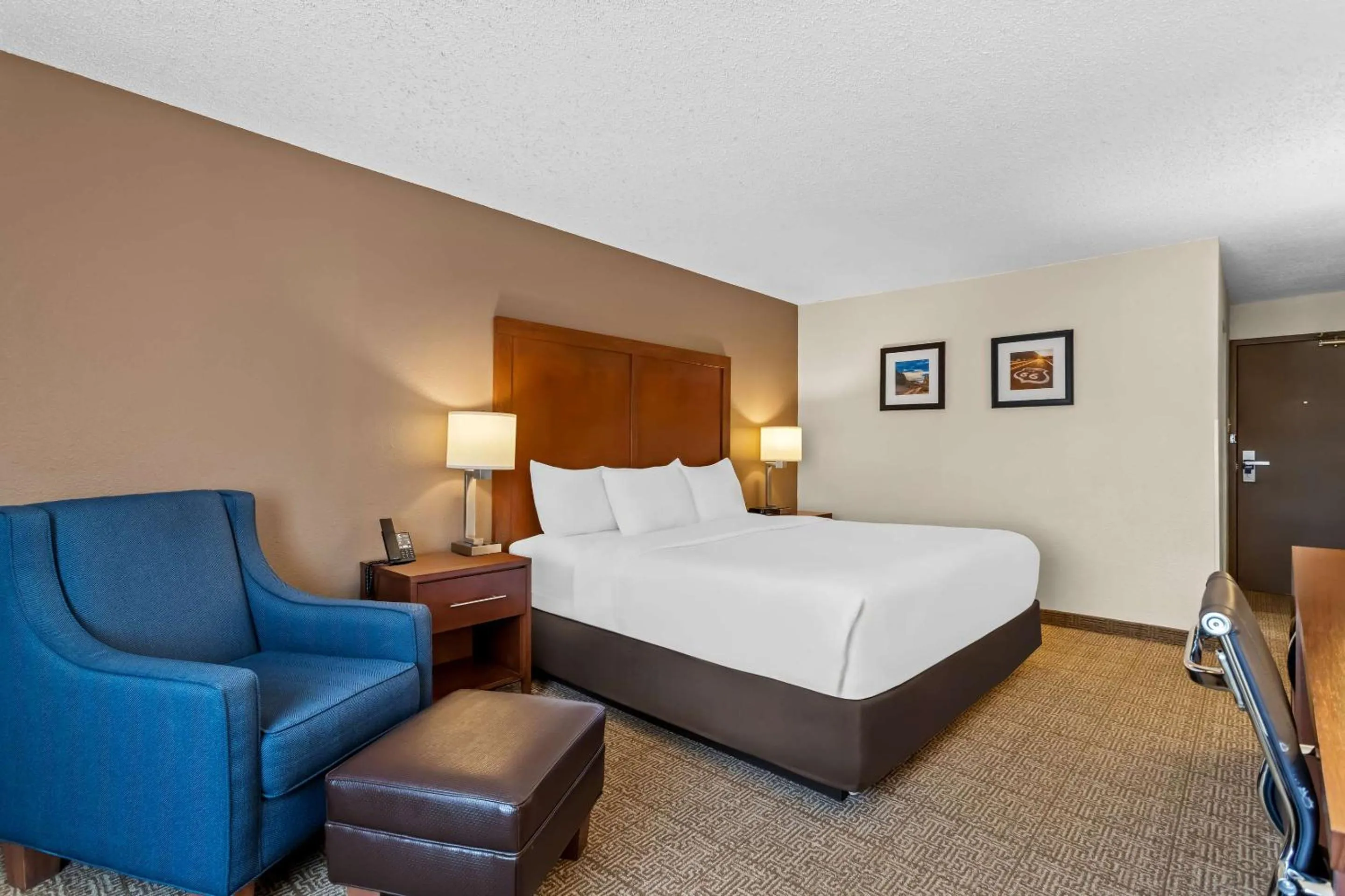 Bedroom, Bed in Comfort Inn Santa Rosa on Route 66