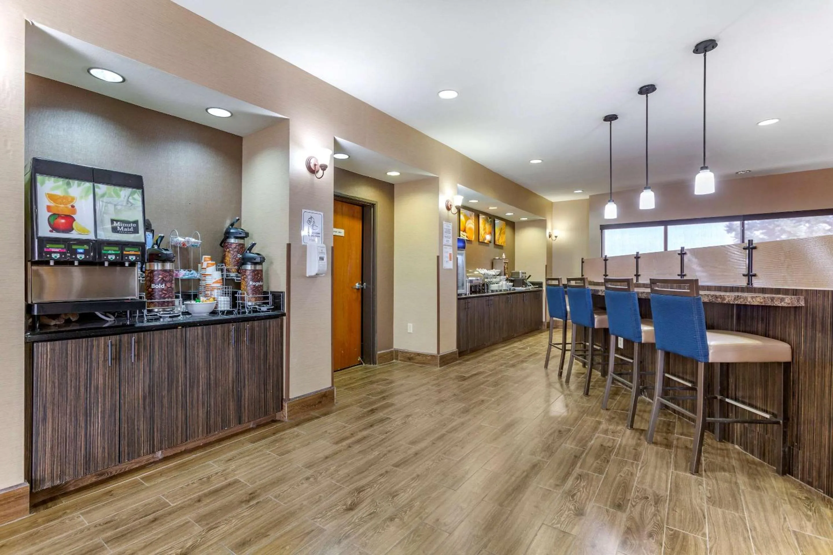 Restaurant/places to eat in Comfort Suites Hobbs