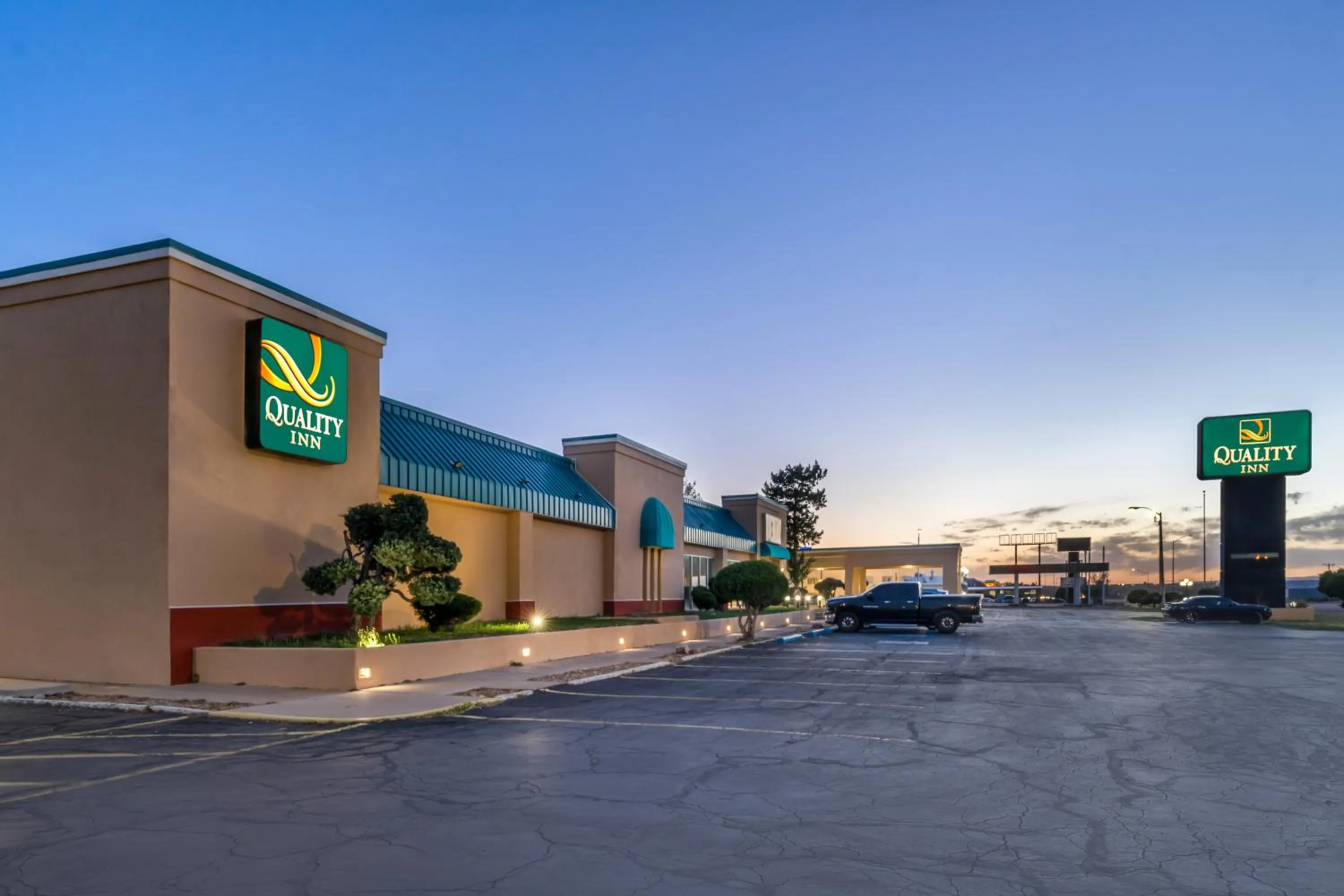Property building in Quality Inn Tucumcari