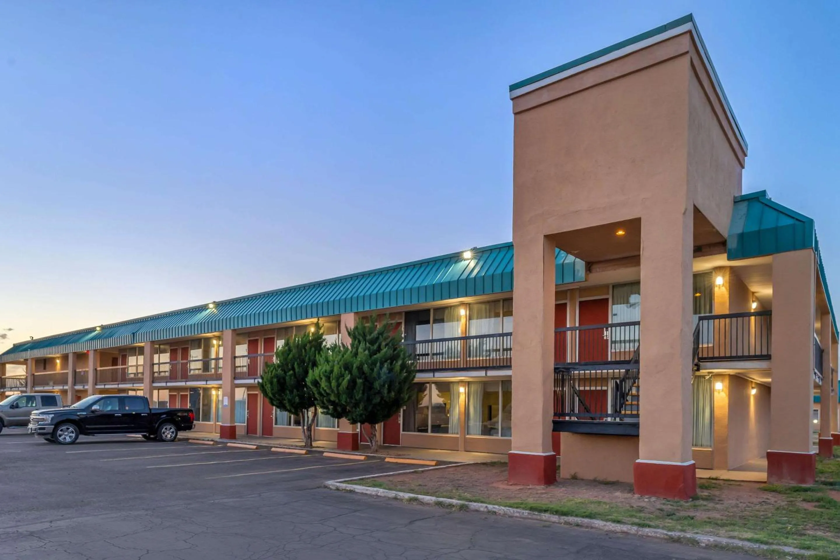 Property building in Quality Inn Tucumcari